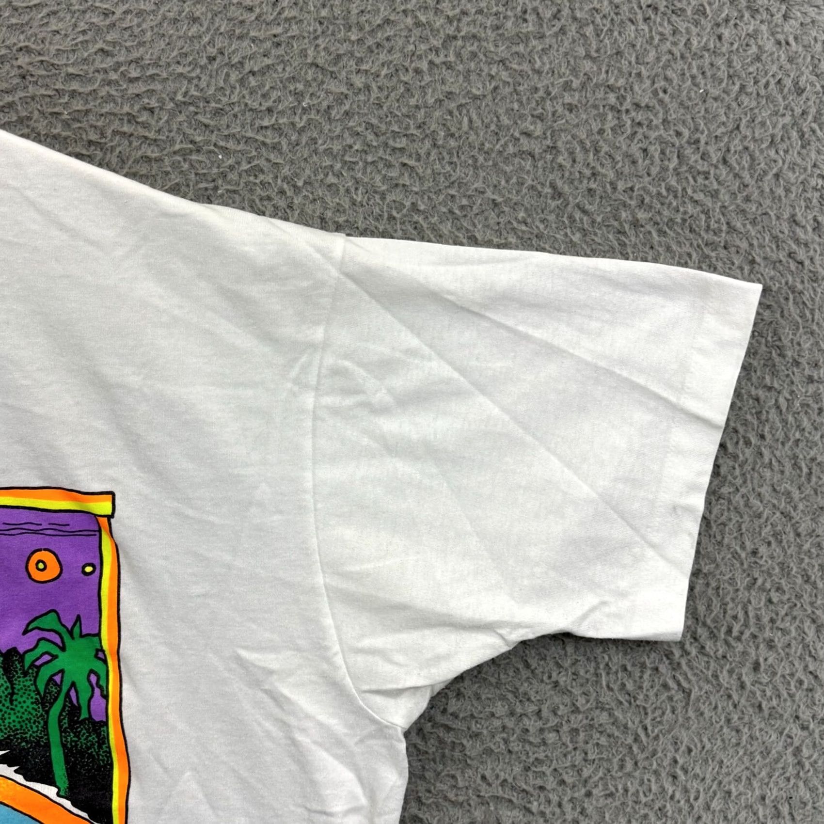 Vintage VINTAGE Hawaiian Tropic Shirt XL White Nature Fish Graphic Travel USA 90s Mens Size US XL / EU 56 / 4 - 5 Thumbnail