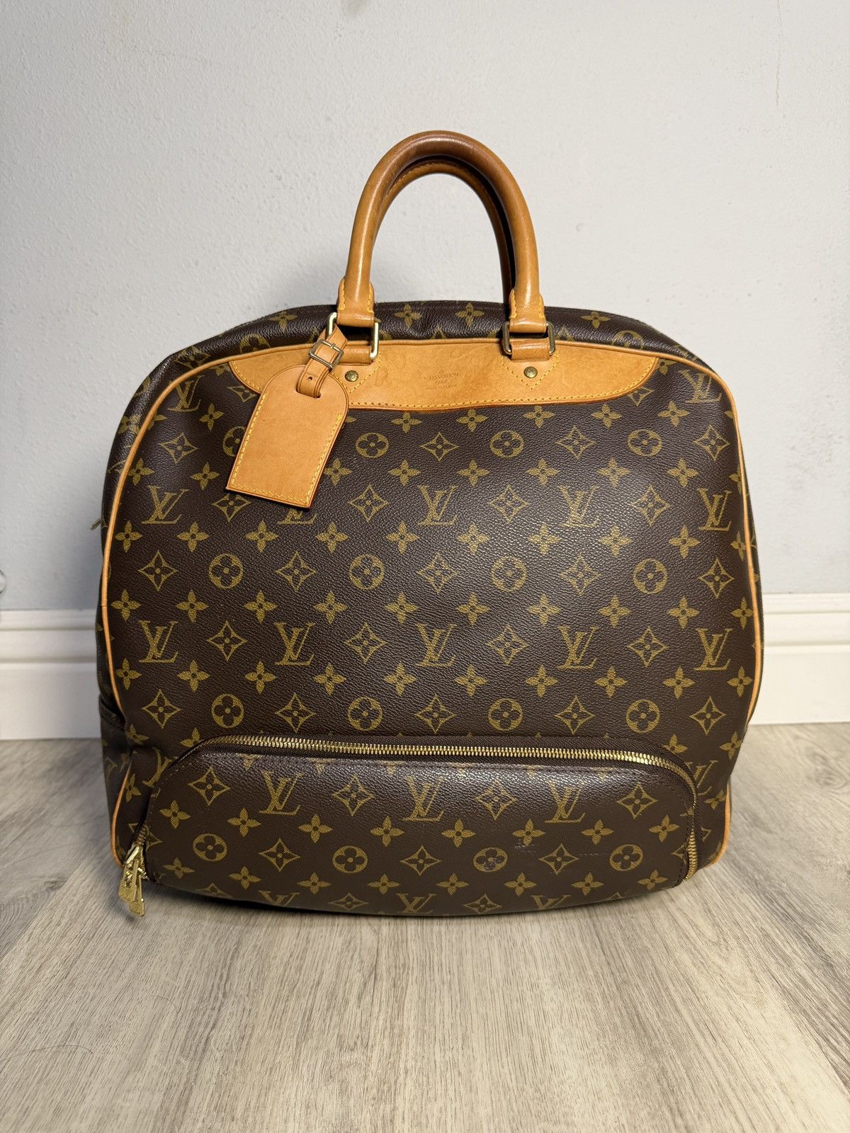 Louis Vuitton Louis Vuitton Evasion Travel Bag Monogram Canvad Size ONE SIZE - 1 Thumbnail