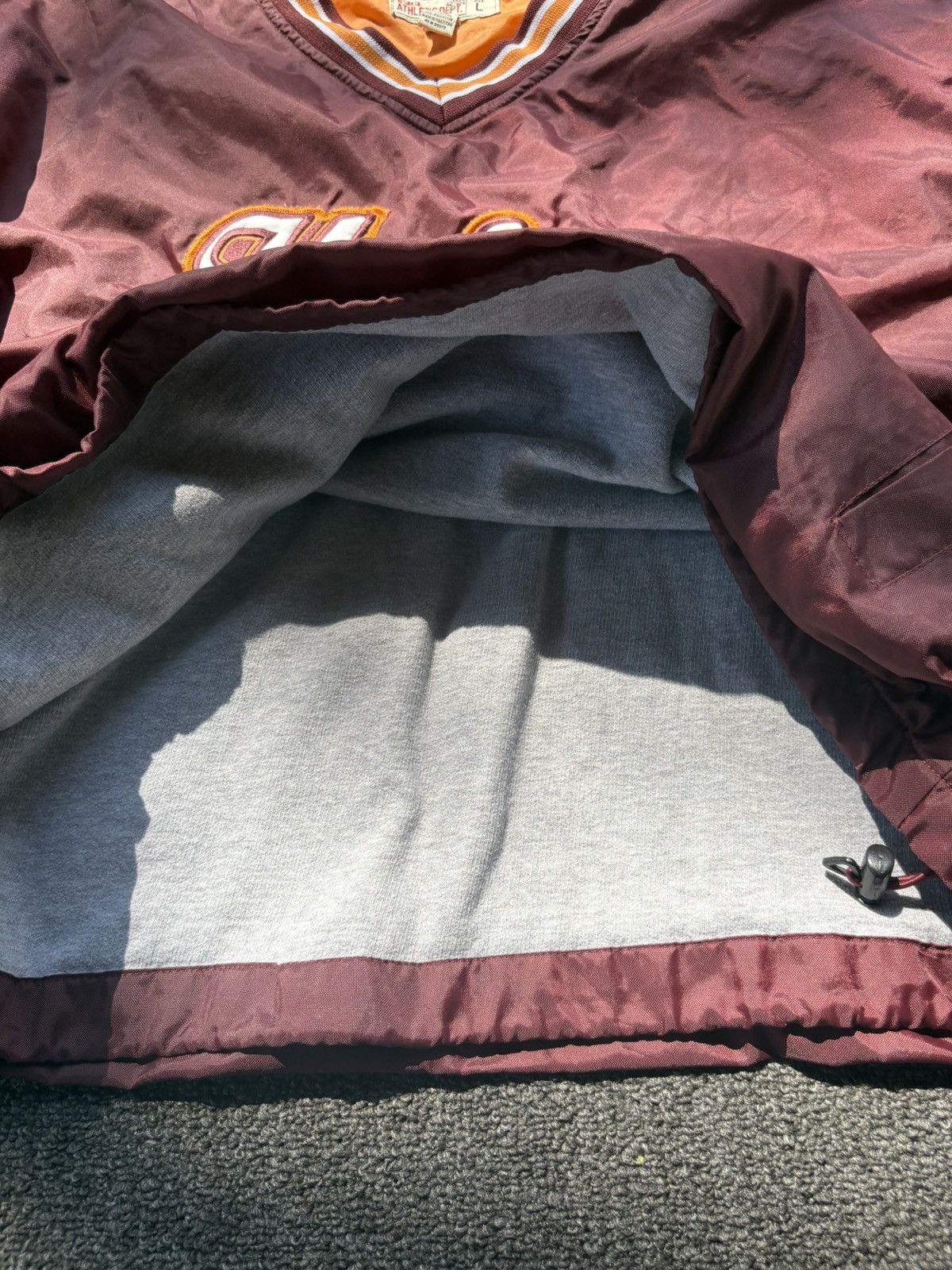 Steve And Barrys Vintage Virginia Tech Hokies Pullover Windbreaker Size L Size US L / EU 52-54 / 3 - 4 Thumbnail