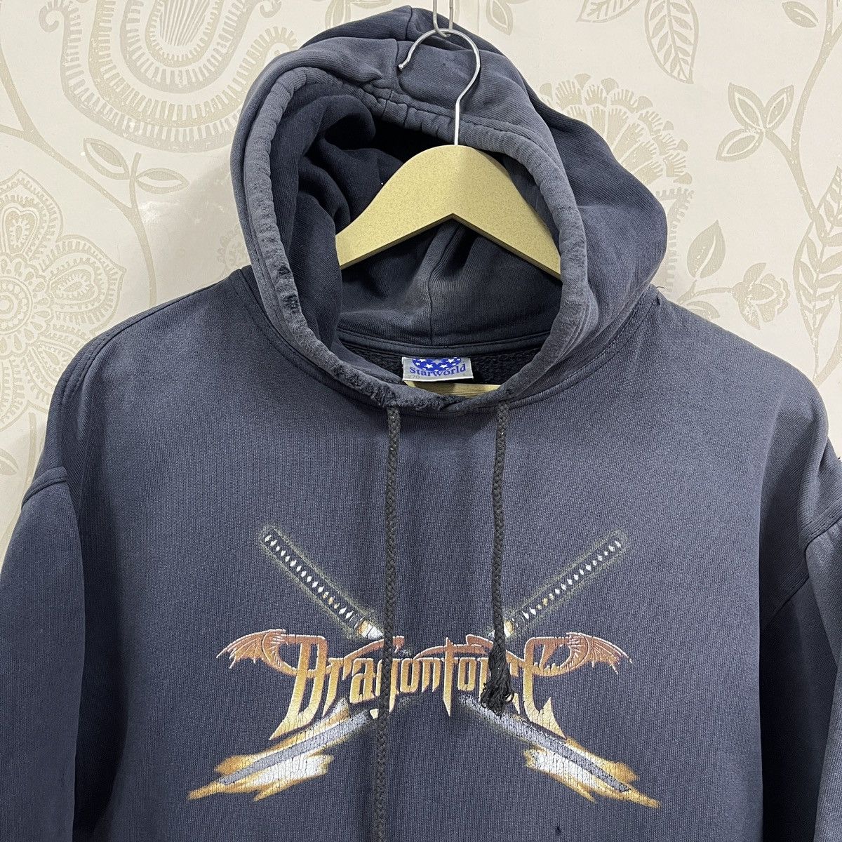 Band Tees DragonForce Thrashed Metal Rock Band Hoodies Size US L / EU 52-54 / 3 - 21 Thumbnail