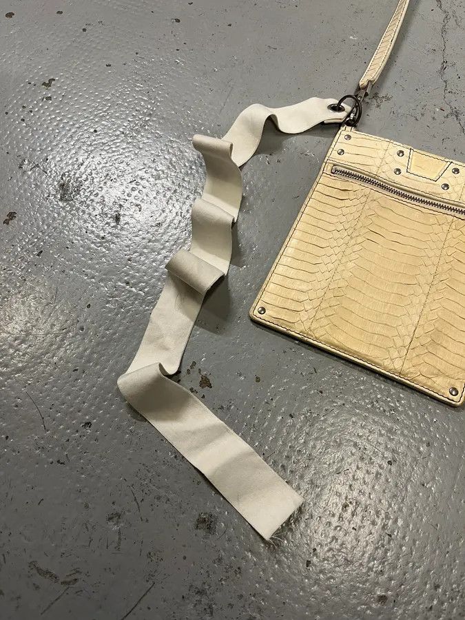 Rick Owens SS2020 Rick Owens Tecuatl Python Leather Creamy White Shoulder Bag Size ONE SIZE - 5 Thumbnail