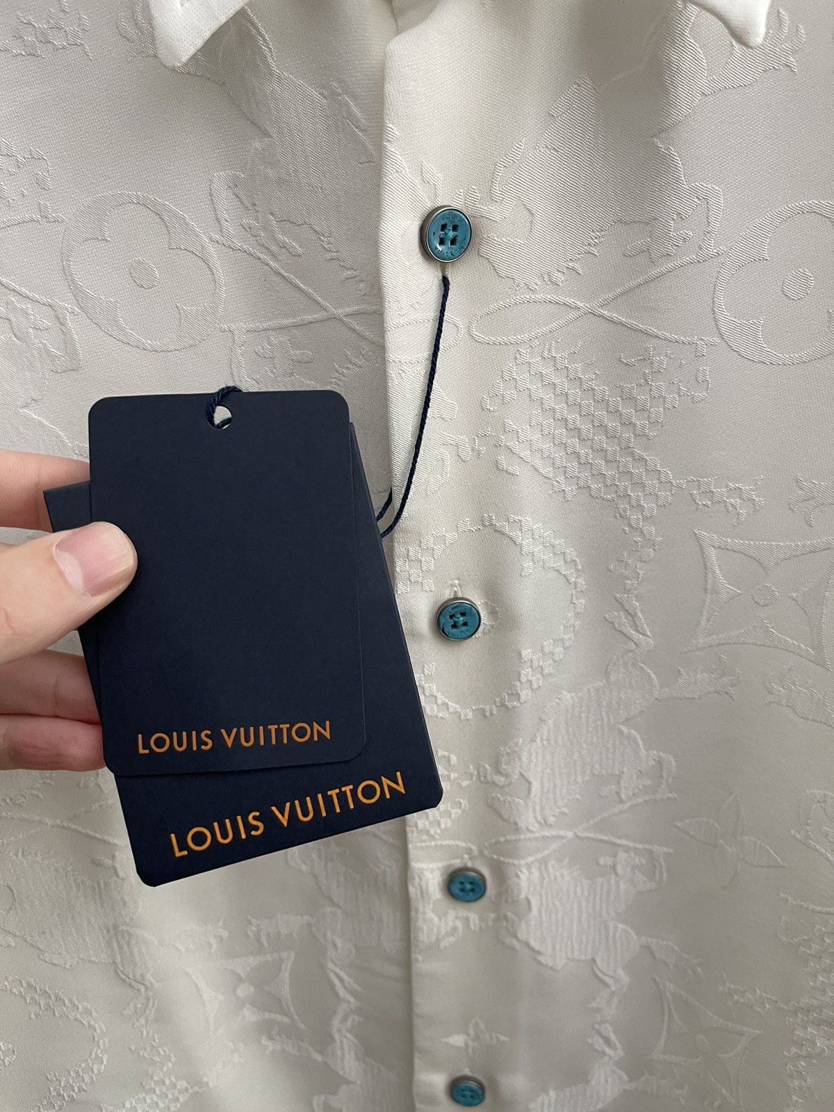 Louis Vuitton Louis Vuitton Silk Shirt Size US M / EU 48-50 / 2 - 5 Thumbnail