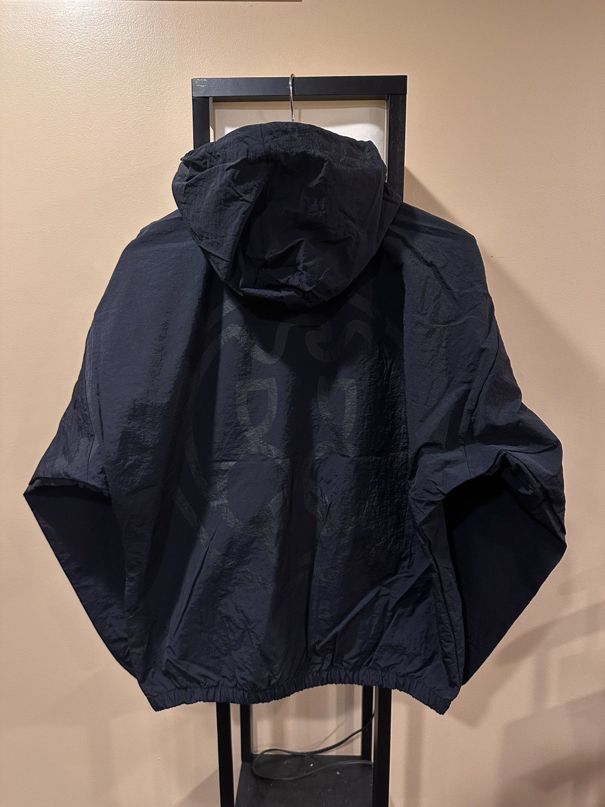 Yeezy Yeezy WB-01 04 Logo Black Windbreaker Nylon Zip Jacket Size US S / EU 44-46 / 1 - 2 Thumbnail