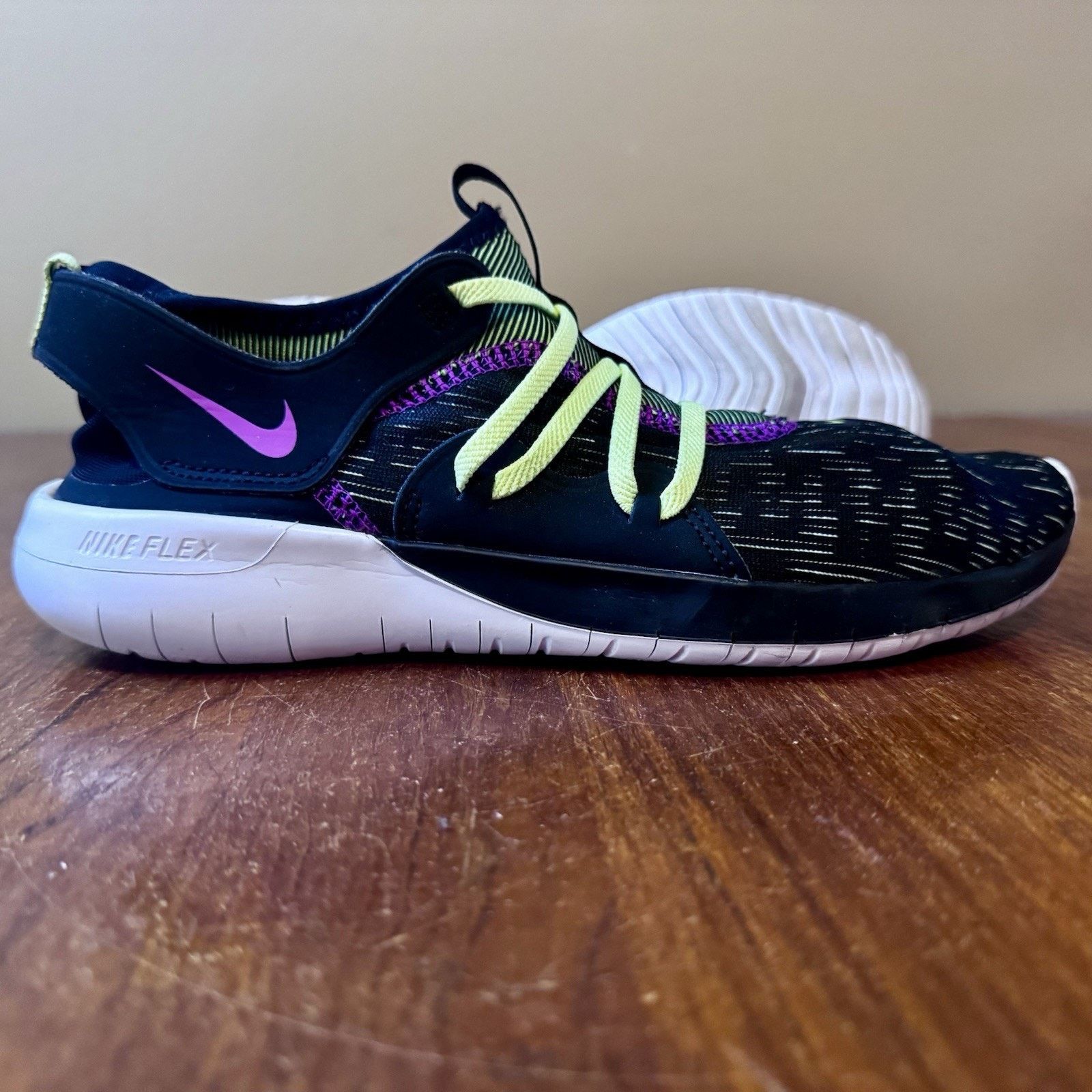 Nike Nike Flex Contact 3 Mens 8 Sneakers Black Volt Running shoes Size US 8 / EU 41 - 1 Thumbnail