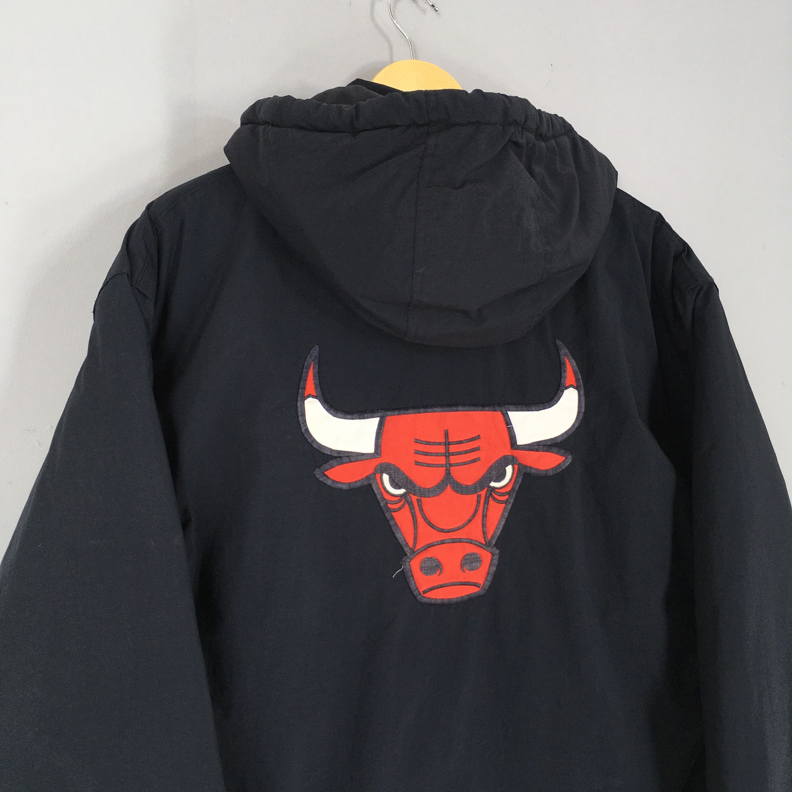 NBA × Starter × Vintage Vintage Chicago Bulls NBA Starter Jacket Small Size US S / EU 44-46 / 1 - 2 Thumbnail