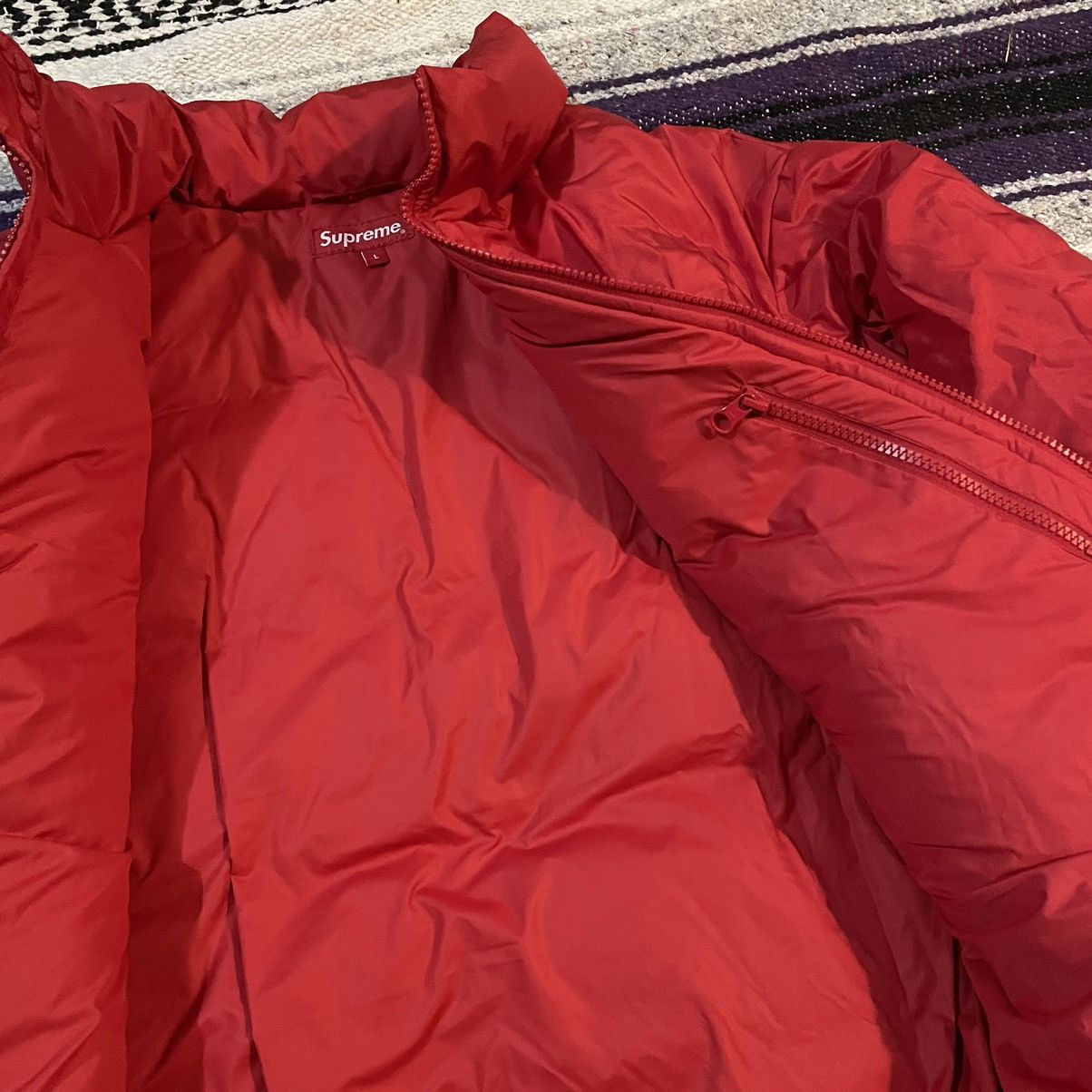 Supreme Supreme Embossed and Beveled Logo Down Puffer Jacket Red L Size US L / EU 52-54 / 3 - 7 Thumbnail