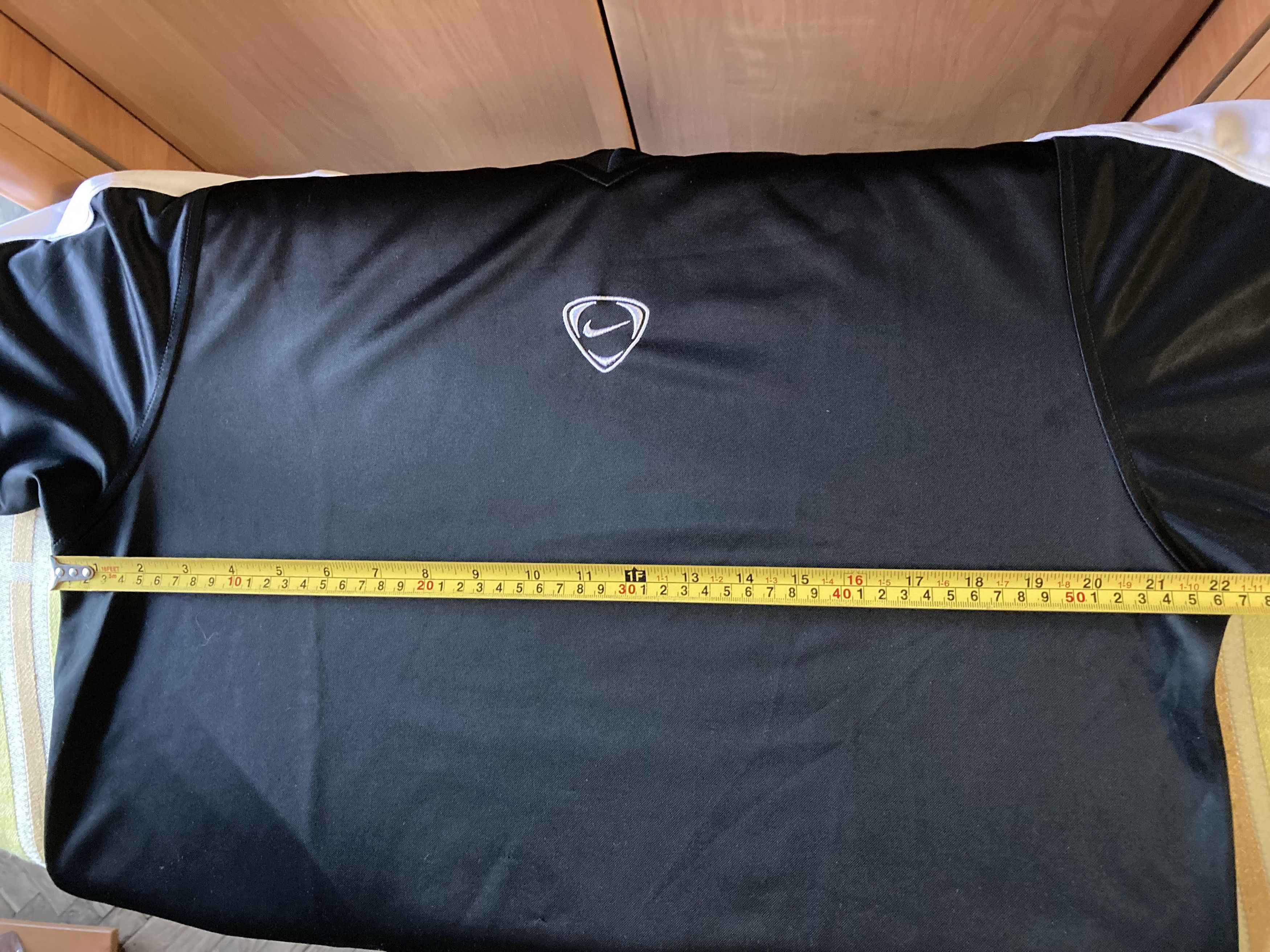 Nike × Vintage Nike Y2K Black Swoosh Athletic Soccer jersey Shirt Size US L / EU 52-54 / 3 - 12 Thumbnail