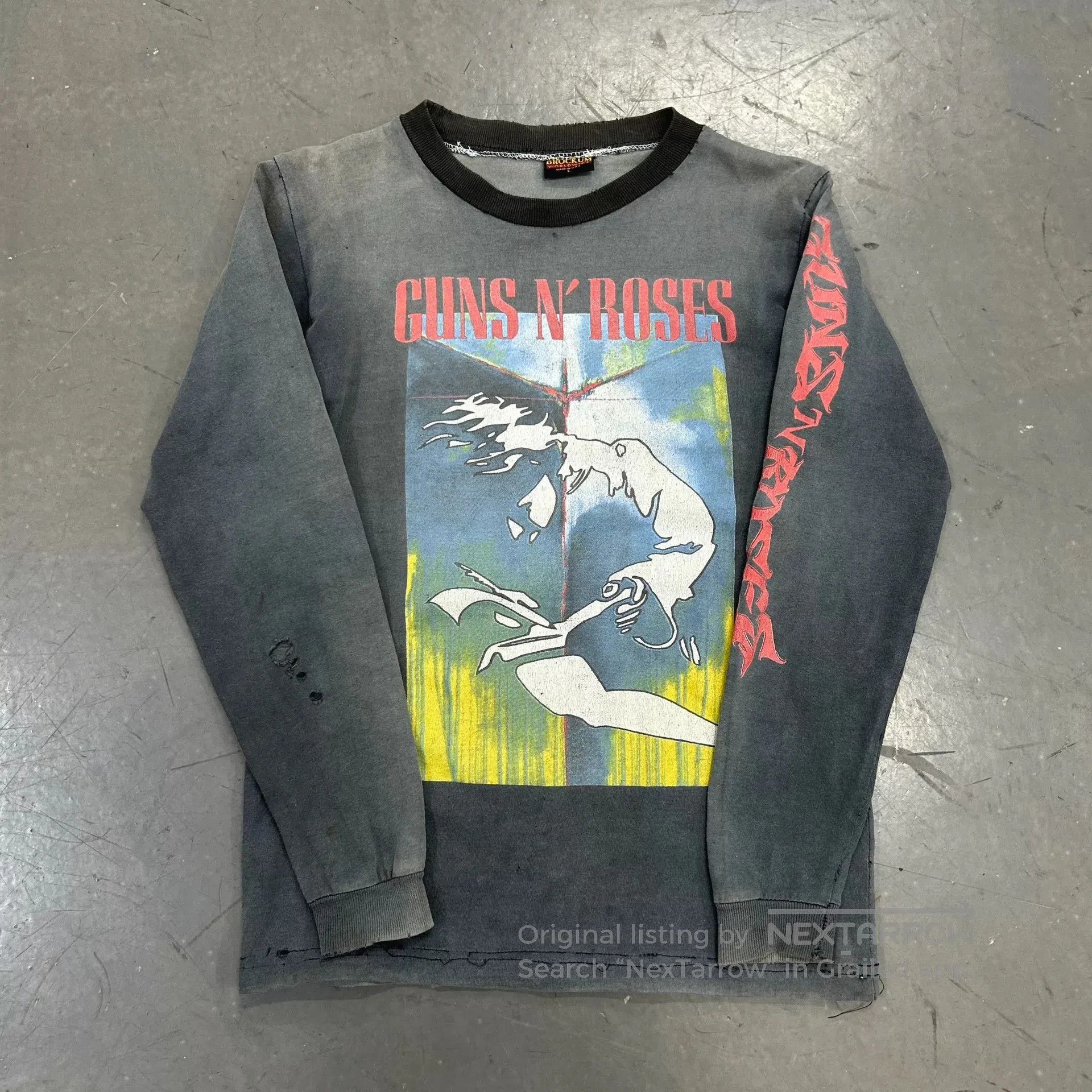Vintage Vintage 90s Guns N Roses Tee. Size US S / EU 44-46 / 1 - 7 Thumbnail