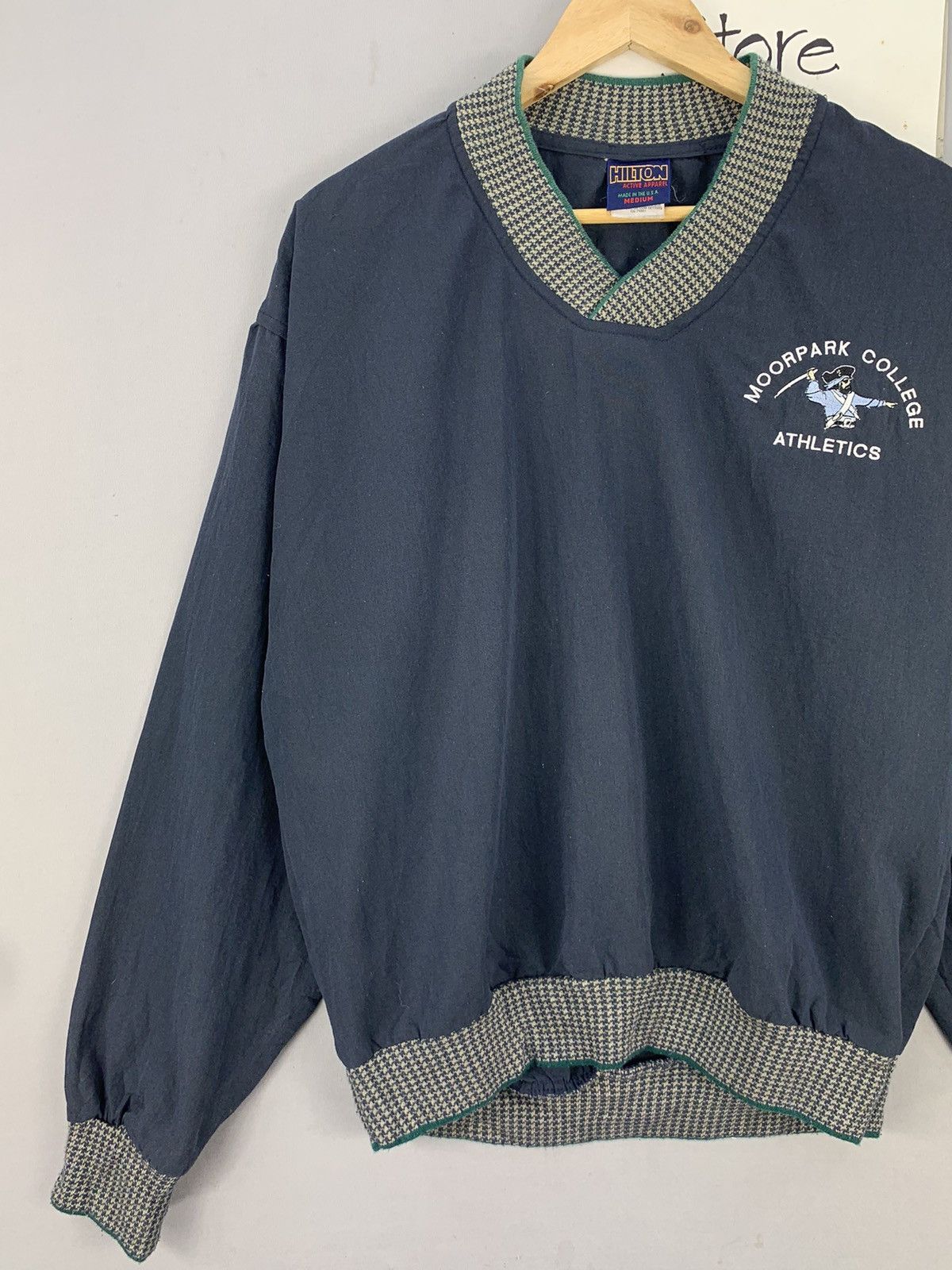 Vintage Vintage USA Hilton Moorpark College Pullover Windbreaker Size US L / EU 52-54 / 3 - 3 Thumbnail