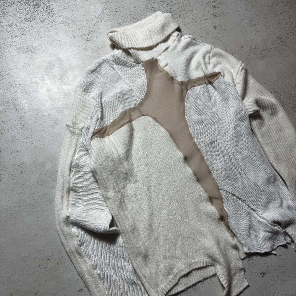 Japanese Brand vintage japan asymmetrical sweater with grave real archive Size M / US 6-8 / IT 42-44 - 2 Thumbnail