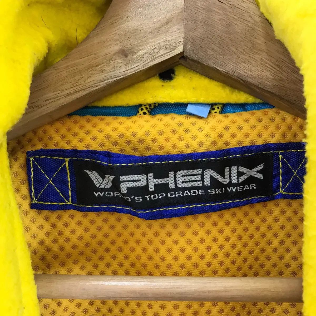 Phenix Vintage PHENIX MOUNTAIN TVS Triple Ventilation System Ski Size S / US 4 / IT 40 - 3 Thumbnail