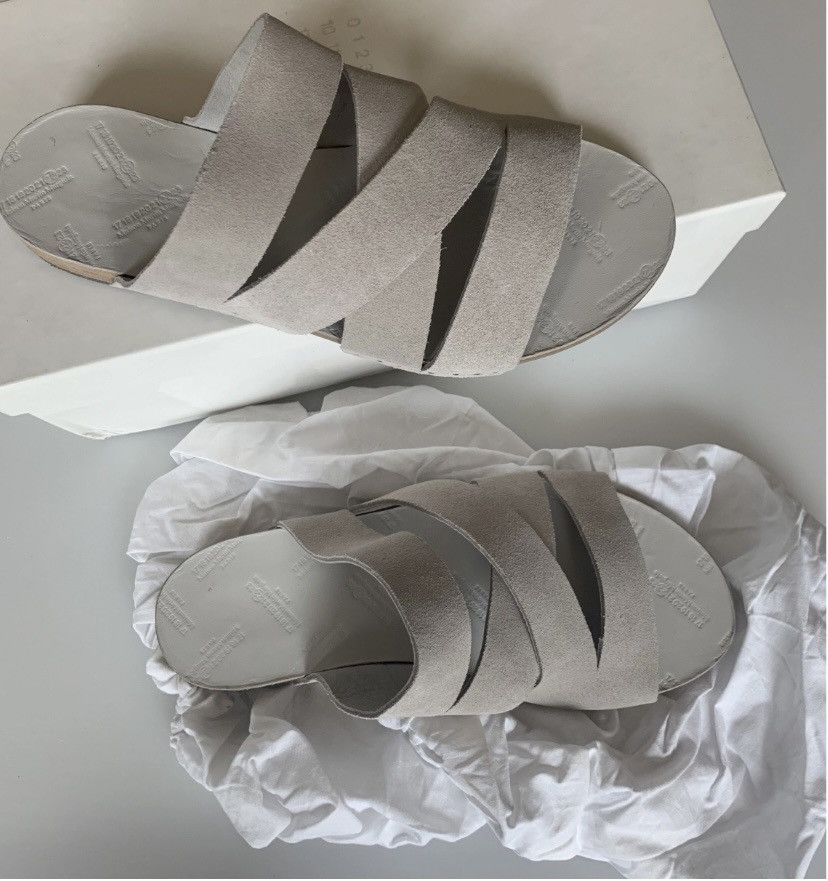 Maison Margiela Maison Margiela 🇮🇹 ash grey suede strappy band sandals 8 NIB Size US 8 / EU 41 - 3 Thumbnail
