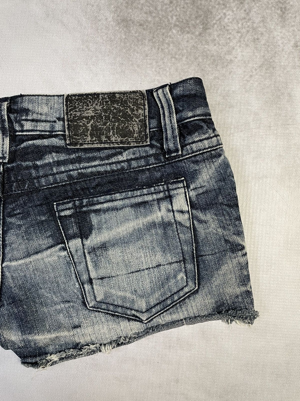 Japanese Brand The Vintage Standard D.i.a. Style Distressed Micro Shorts Size 27" / US 4 / IT 40 - 7 Thumbnail