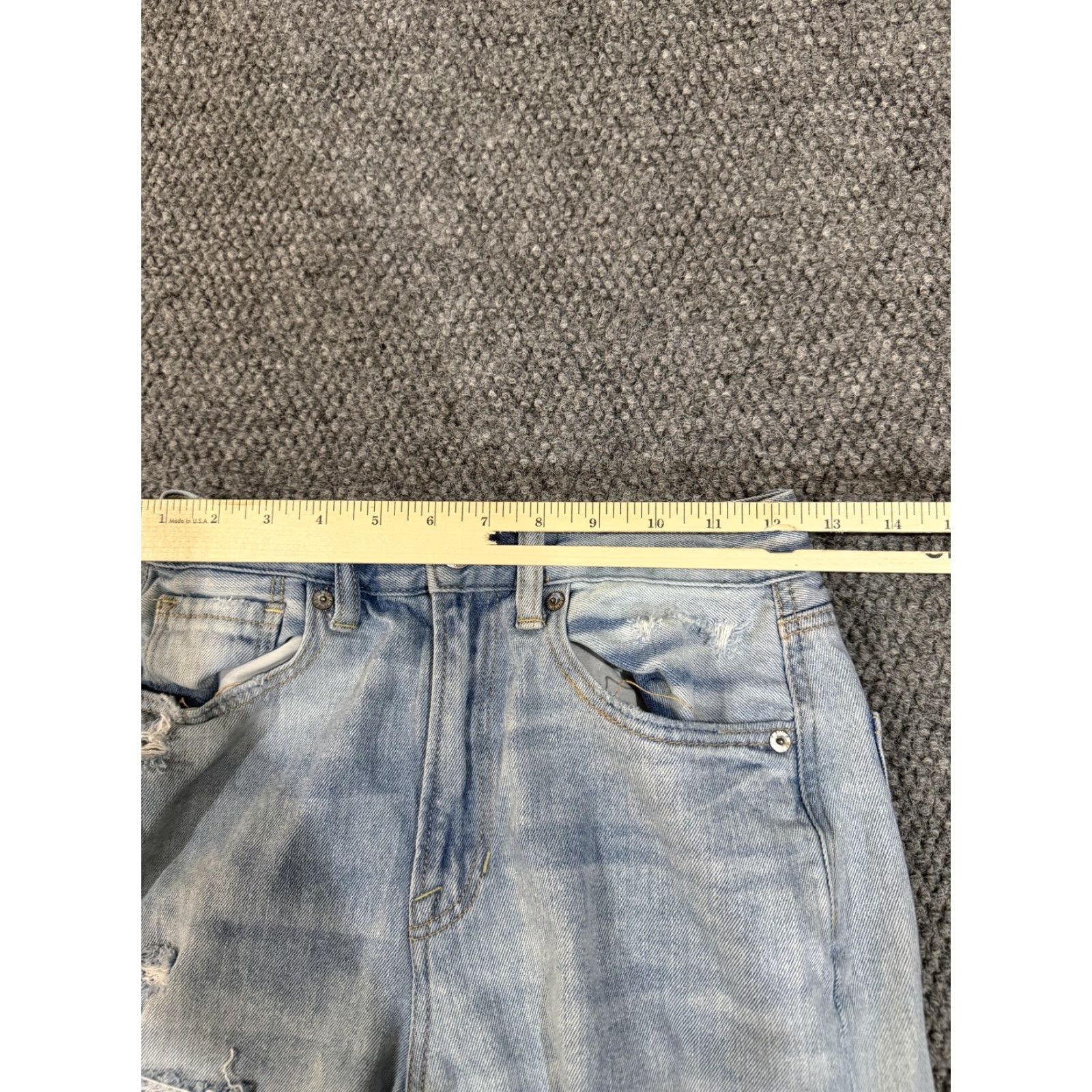 American Eagle Outfitters VINTAGE? No — American Eagle Outfitters Jeans Womens 2 Light Wash High Rise Mom Distressed Size 26" / US 2 / IT 38 - 5 Thumbnail