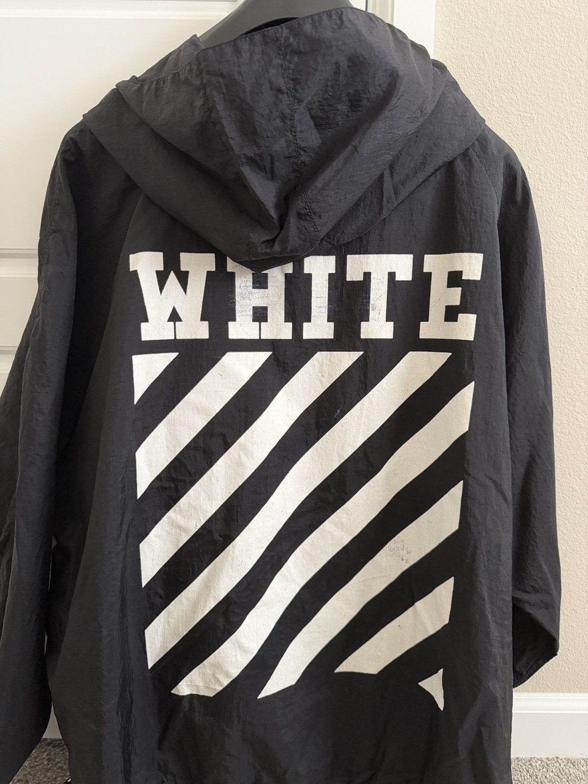 Off-White Off-White Diagonal Stripes Windbreaker Jacket Black Size US XXS / EU 40 - 1 Thumbnail