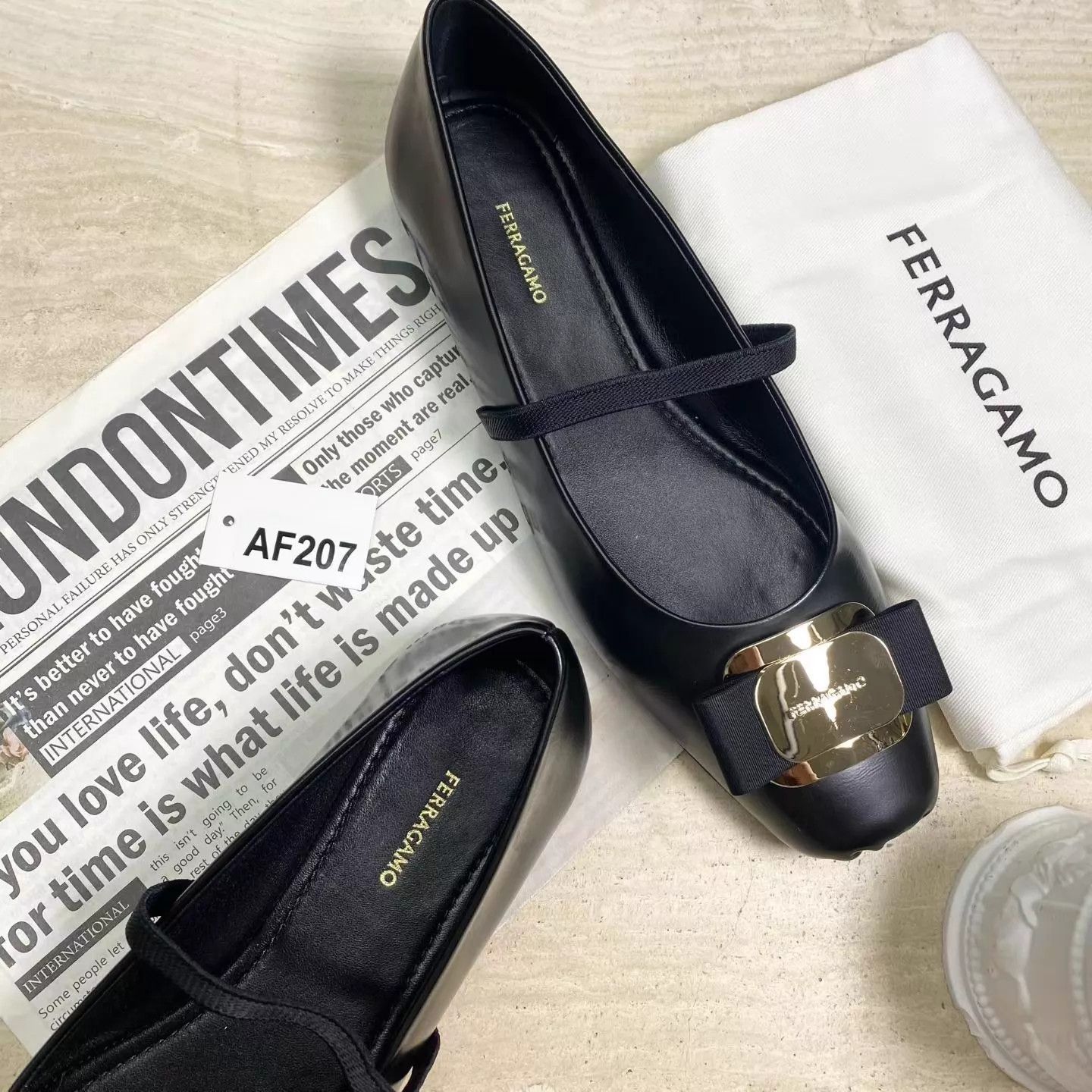 Salvatore Ferragamo FERRAGAMO Vara Black Calf Leather Bow Flat US8.5 Size US 8 / IT 38 - 4 Thumbnail