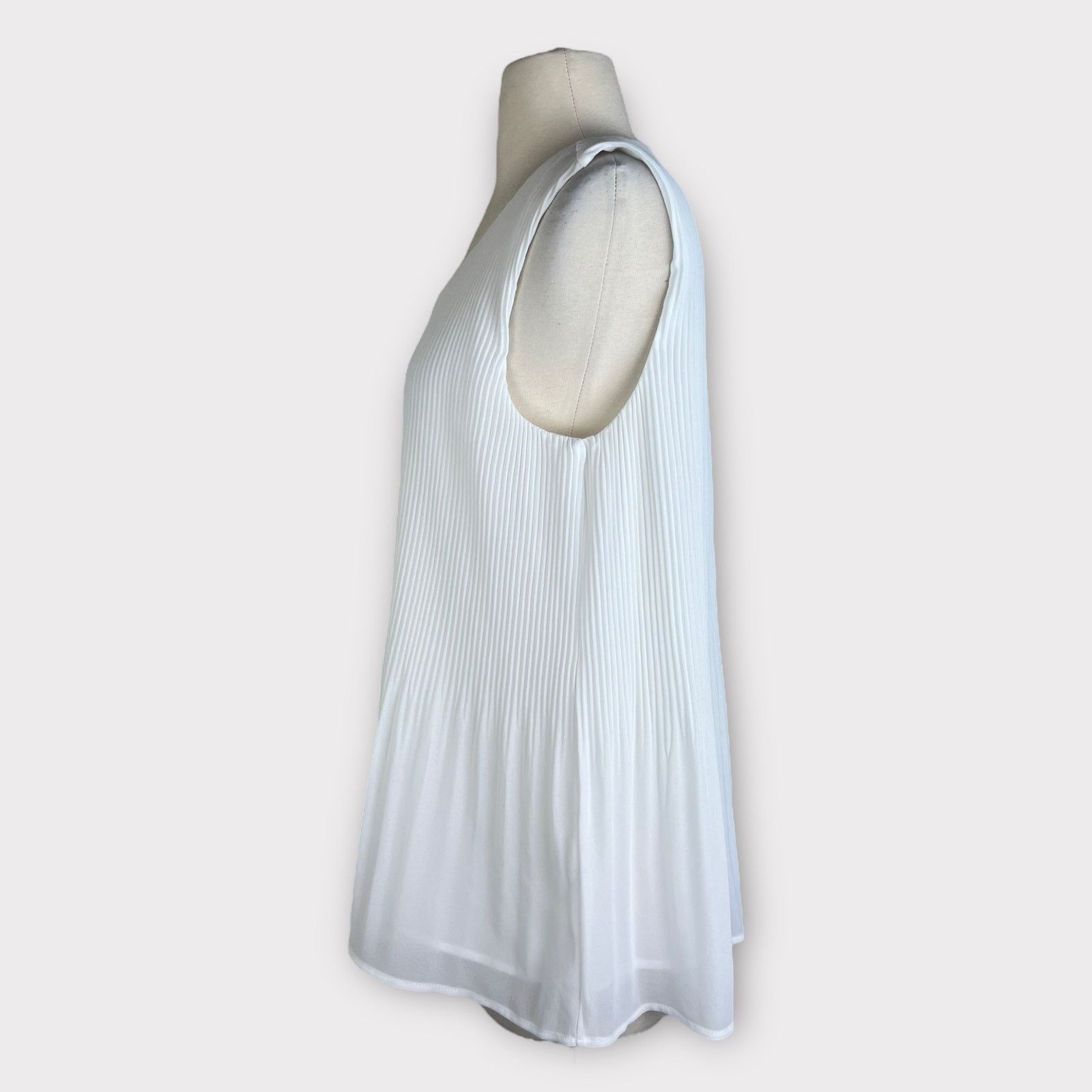 Nordstrom Pleione Sleeveless Pleated Flare Hem Blouse Top Size S / US 4 / IT 40 - 3 Thumbnail