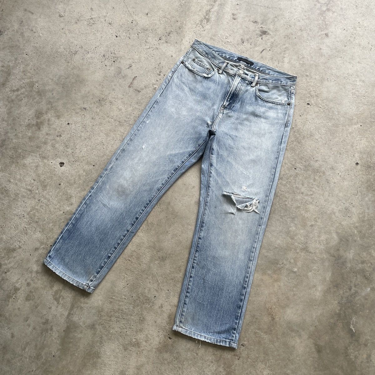 Japanese Brand W32 Vintage Japanese Wash Distressed Jeans Faded Denim Pants Size US 32 / EU 48 - 2 Thumbnail