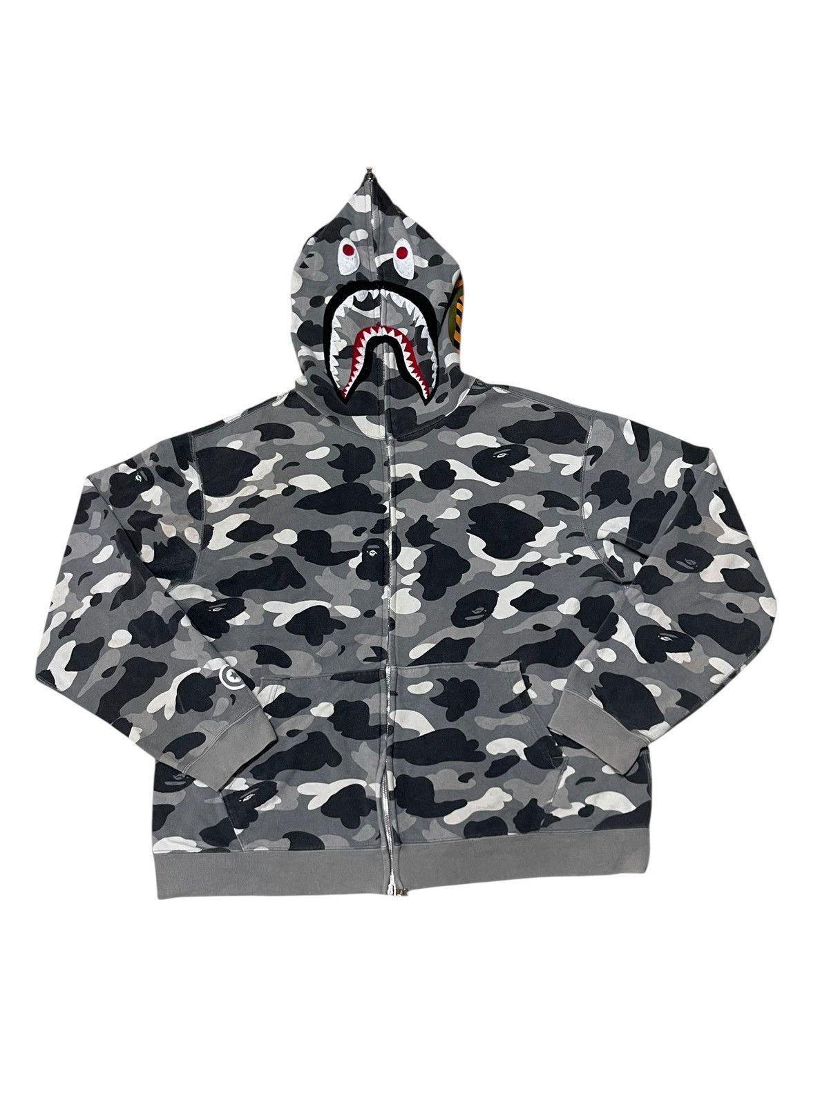 Bape Vintage Bape A Bathing Ape Camo Fullzipper Size US L / EU 52-54 / 3 - 7 Thumbnail