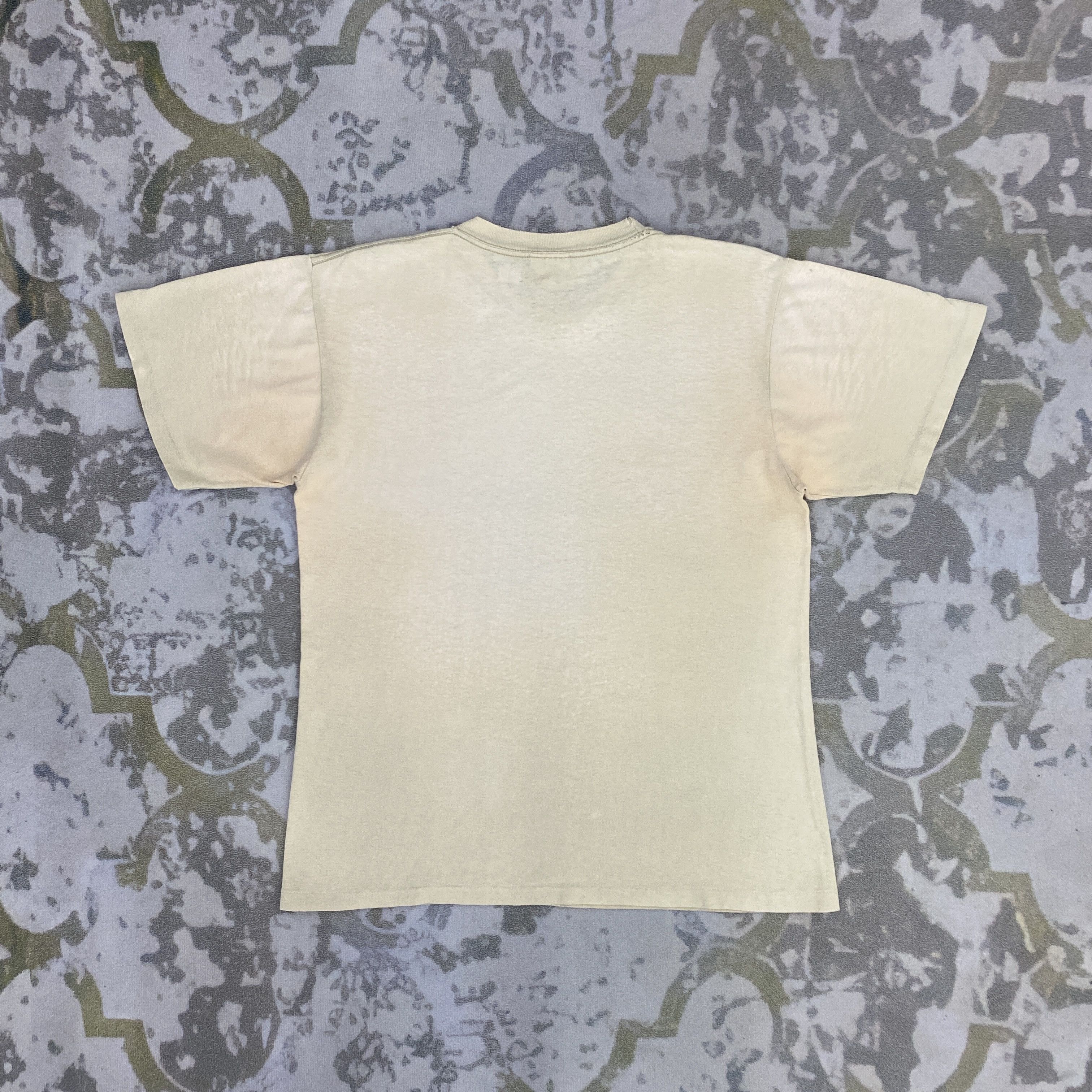 Vintage Vintage The Canoe TShirt - J021 Size US M / EU 48-50 / 2 - 2 Thumbnail