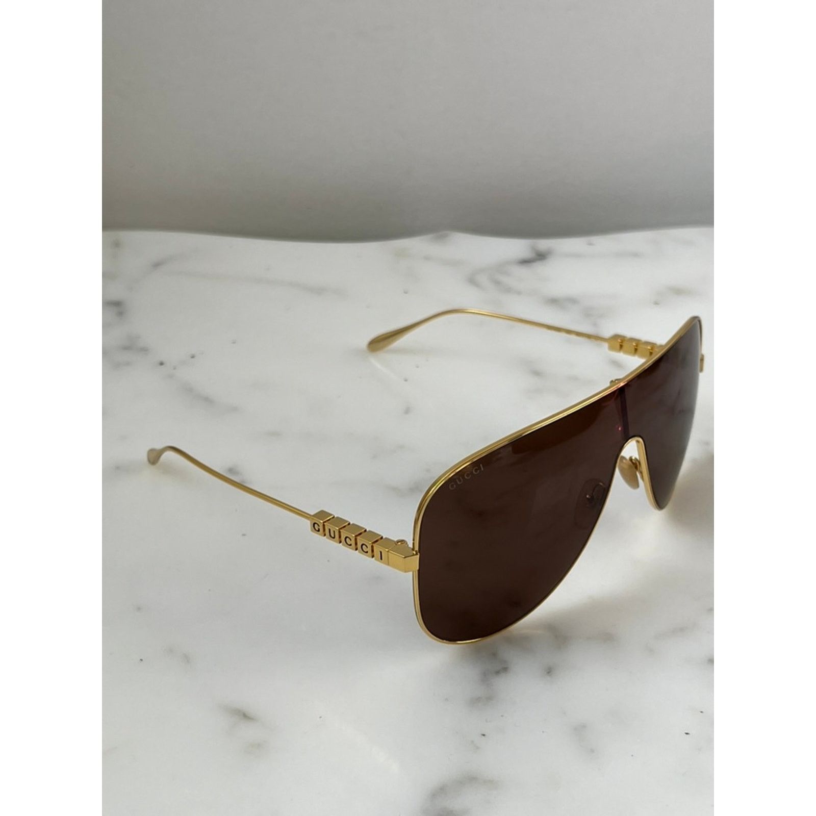 Gucci NEW Gucci GG1436S Gold Metal Shield Brown Sunglasses $640 Size ONE SIZE - 4 Thumbnail
