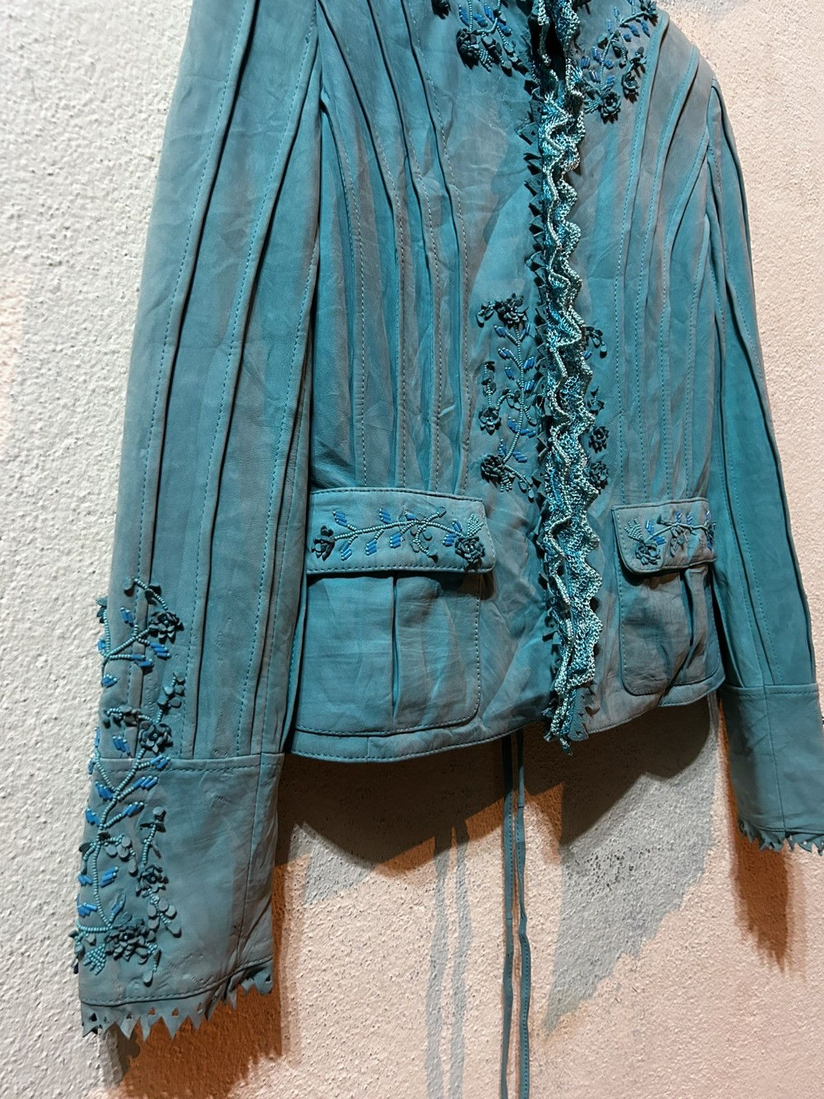 Roberto Cavalli Class Cavalli Intricate Embroidery & Ruffles Leather Jacket Size M / US 6-8 / IT 42-44 - 4 Thumbnail
