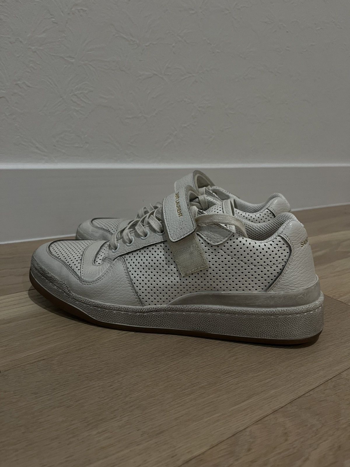 Saint Laurent Paris SL24 Perforated Leather Sneakers. Size 8 Size US 8 / EU 41 - 9 Thumbnail