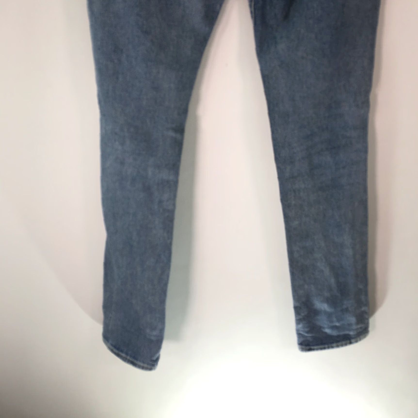Gap Gap Women Jeans Slim Straight Distressed Blue 25 Regular Inseam 32 Mid Rise Denim 5-Pocket Button Zipper Belt Loops US Size 25R/26X32 Size 42" / US 20 - 5 Thumbnail