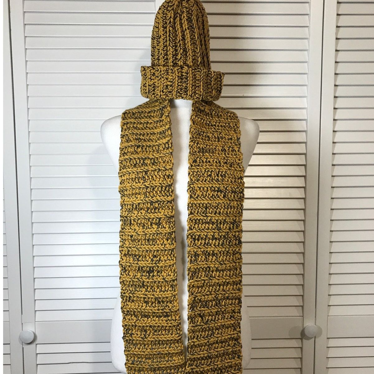 Handmade NWT Handmade Crocheted Gold Black Beanie & Scarf 58” Size ONE SIZE - 1 Thumbnail