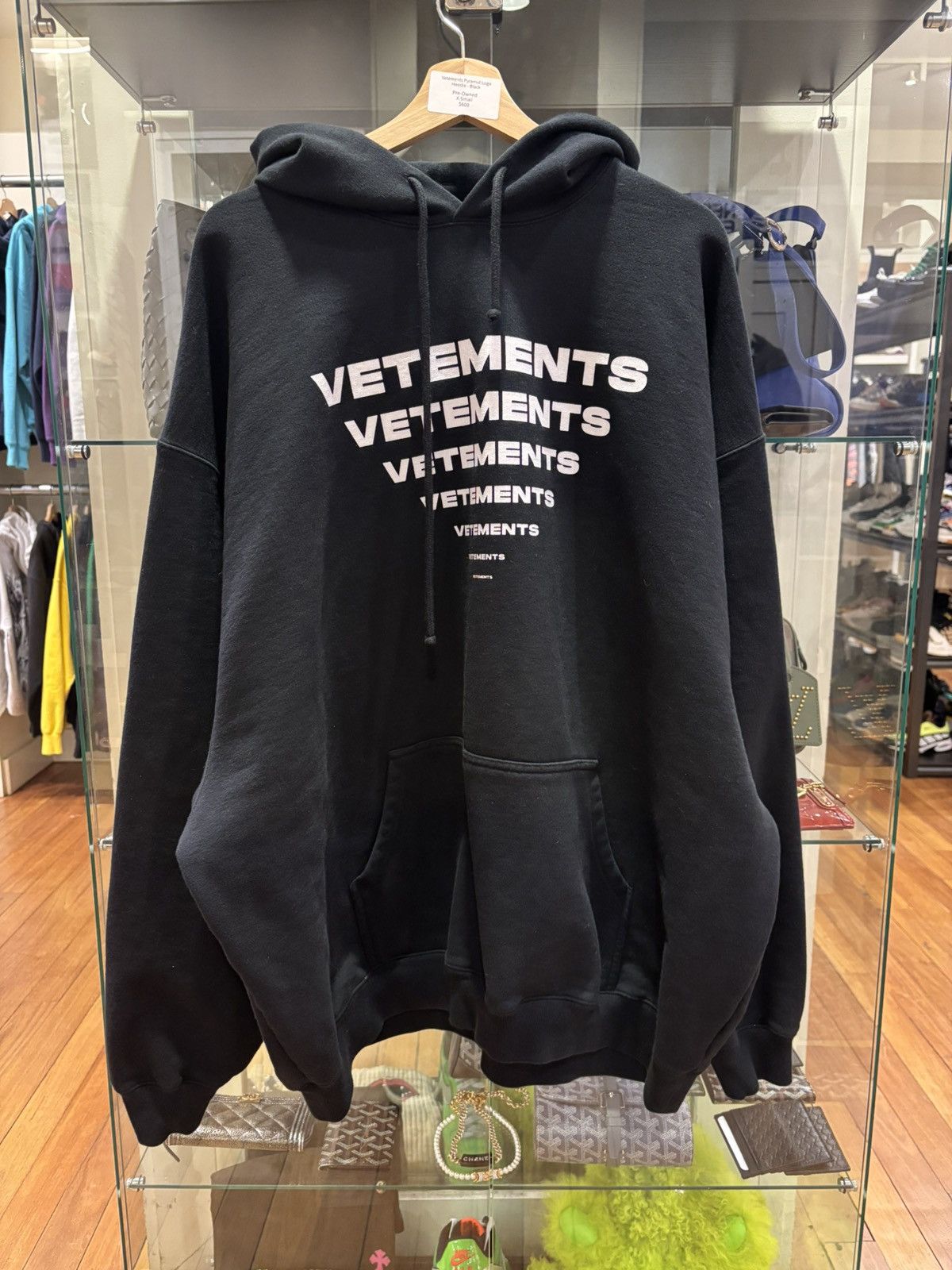 Vetements Vetements Pyramid Logo Hooded Sweatshirt Size US XS / EU 42 / 0 - 1 Thumbnail