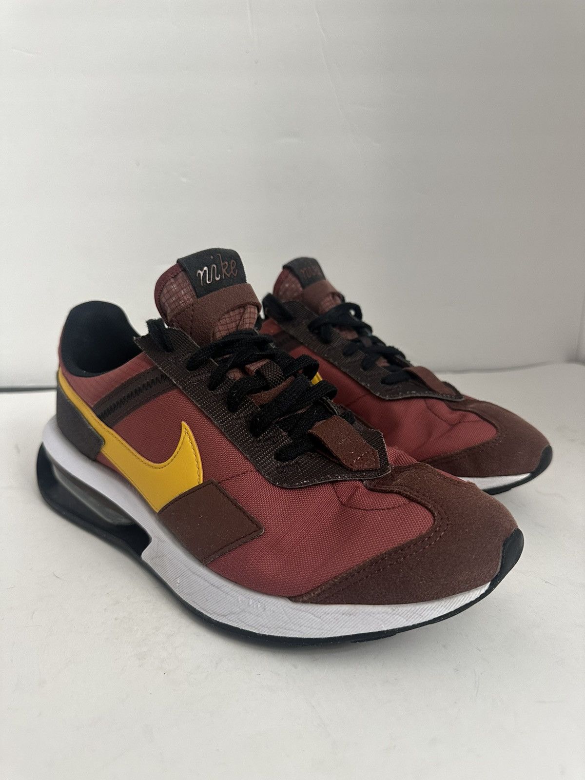 Nike Nike air max pre day sneakers Size US 11 / EU 44 - 2 Thumbnail