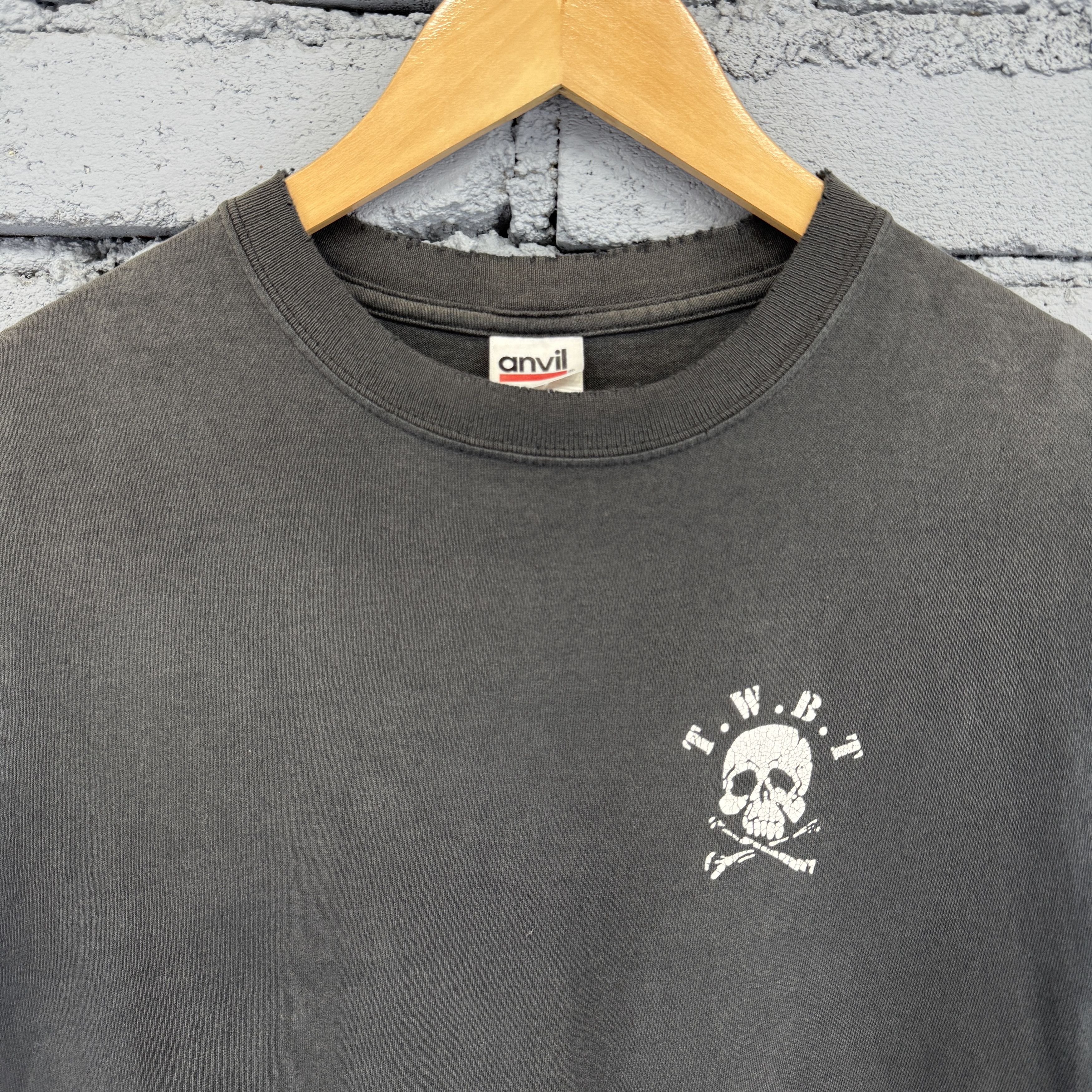 Japanese Brand Vintage "Bakudan Sensya Stand Up River" Sunfaded Tshirt Size US S / EU 44-46 / 1 - 3 Thumbnail