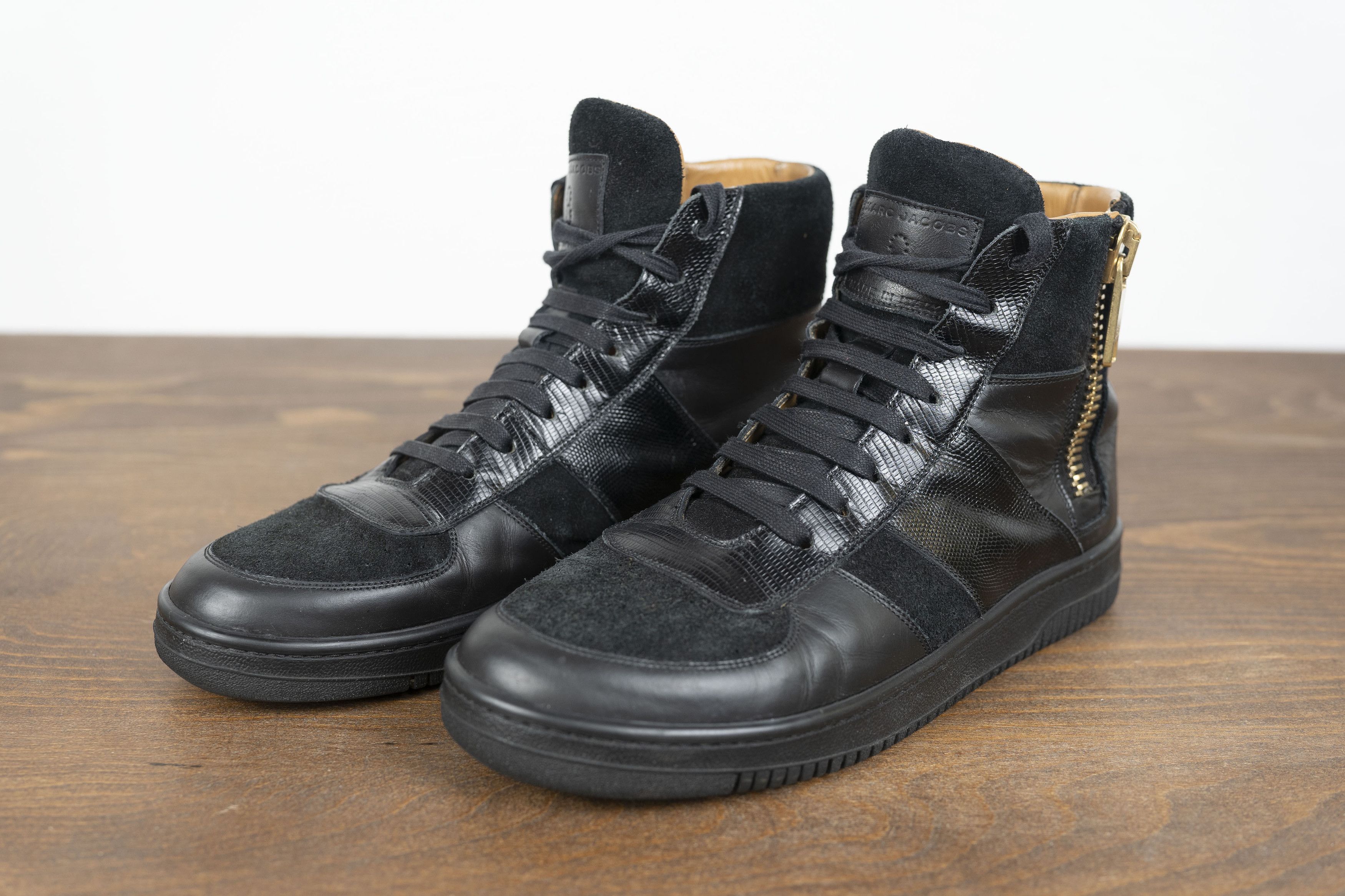 Marc Jacobs Marc Jacobs Black Leather Suede High-Top Sneakers Gold Zip Size US 9 / EU 42 - 1 Thumbnail