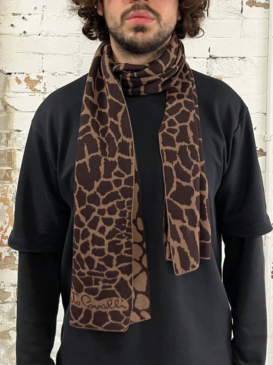 Roberto Cavalli 2000s Roberto Cavalli Giraffe Brown Sarf Size ONE SIZE - 1 Thumbnail