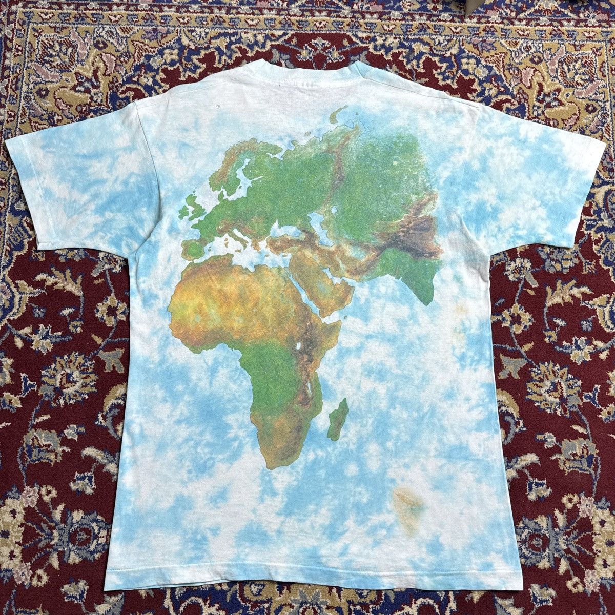 Liquid Blue Vintage 90s Liquid Blue Earth World Map AOP tie-dye tee Size US L / EU 52-54 / 3 - 3 Thumbnail