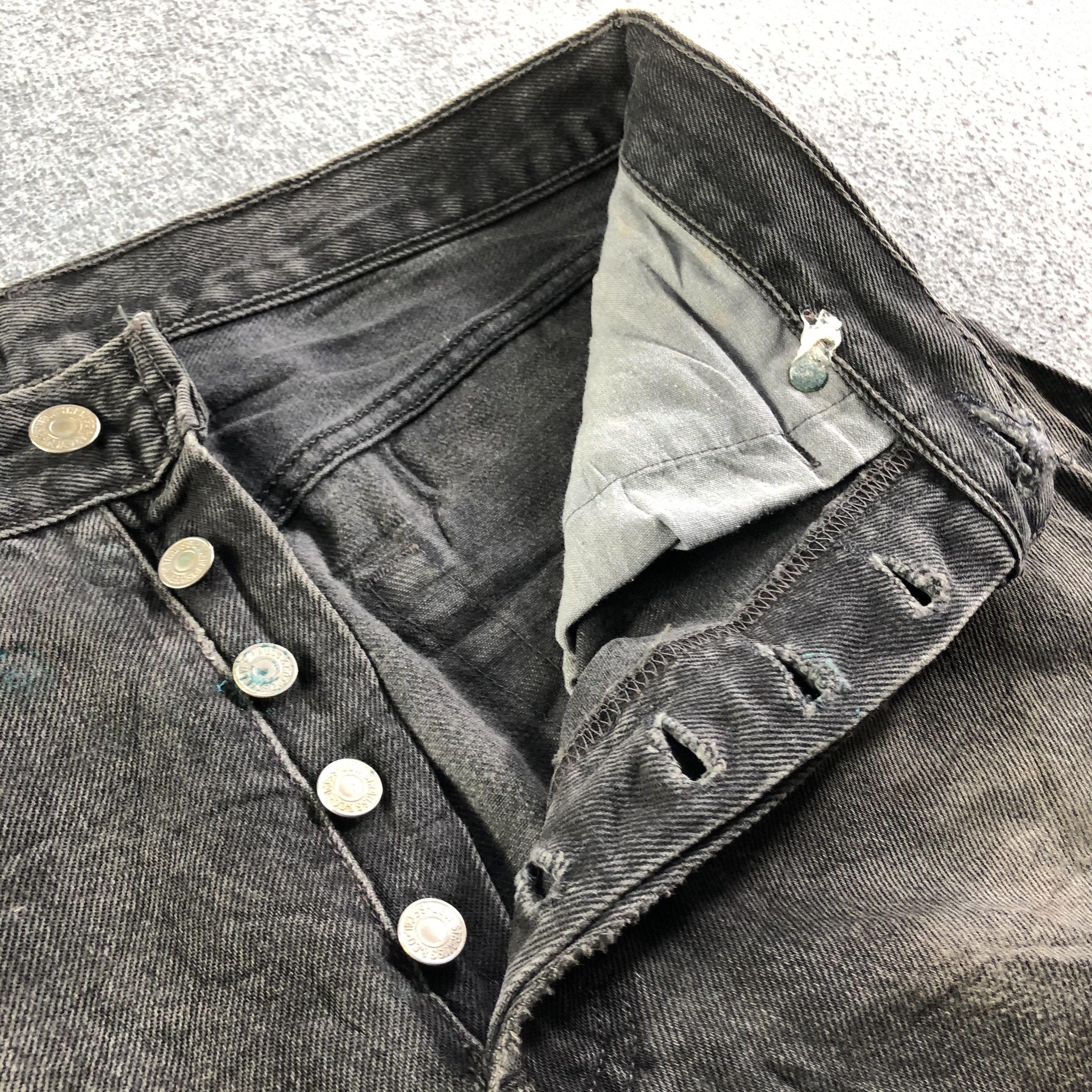 Levi's Vintage Levis 501 Jeans-J4032 Size US 31 - 8 Thumbnail