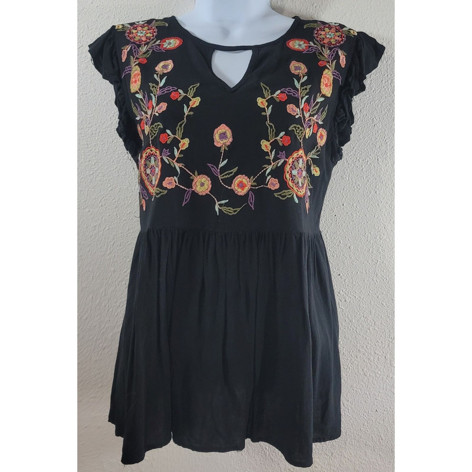 Other Entro Black Multicolor Embroidered Floral Peasant Top Small Size S / US 4 / IT 40 - 1 Thumbnail