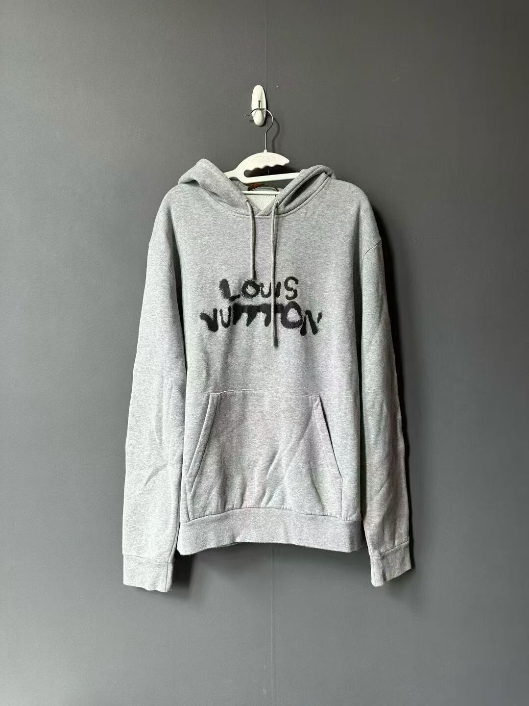 Louis Vuitton Louis Vuitton LV Gray Hoodie Size US XL / EU 56 / 4 - 1 Thumbnail