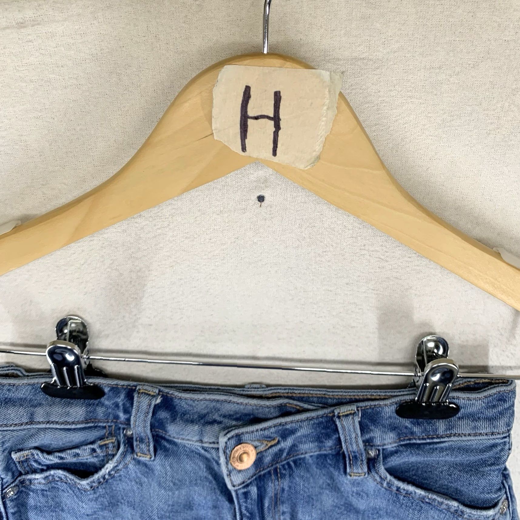American Eagle Outfitters American Eagle Outfitters Bottoms Mom Short 00 Size 26 Inseam 2 Denim Blue Stretch Classic 90s Daisy Logo Zipper Button Vintage Size 24" / US 00 / IT 34 - 5 Thumbnail