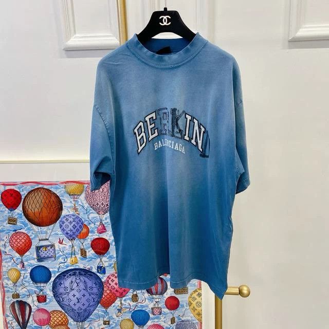 Balenciaga Balenciaga Blue Letter Short Sleeve Size US L / EU 52-54 / 3 - 1 Thumbnail