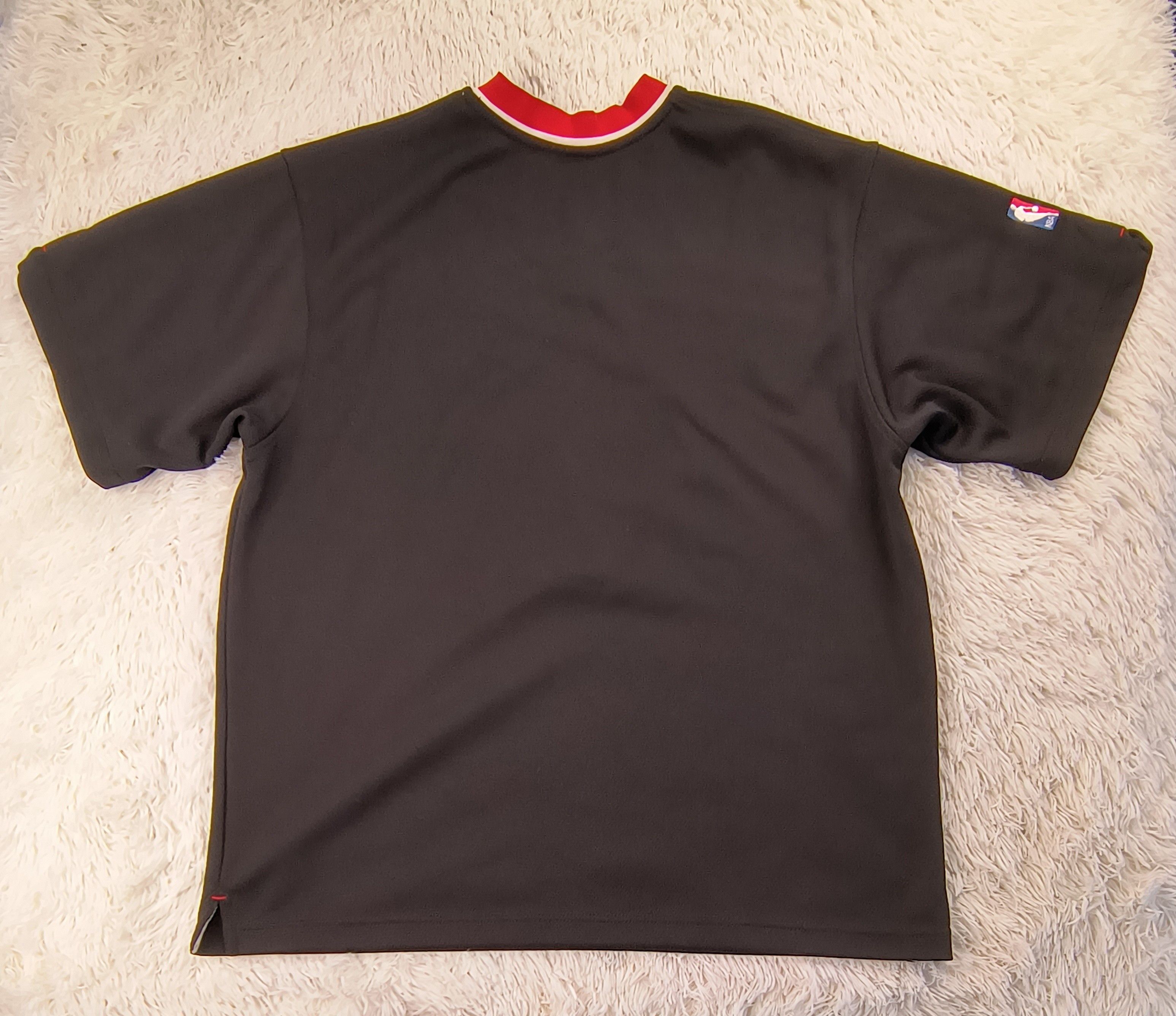 NBA Vintage Chicago Bulls warm up shooting 90s jersey Size US L / EU 52-54 / 3 - 6 Thumbnail