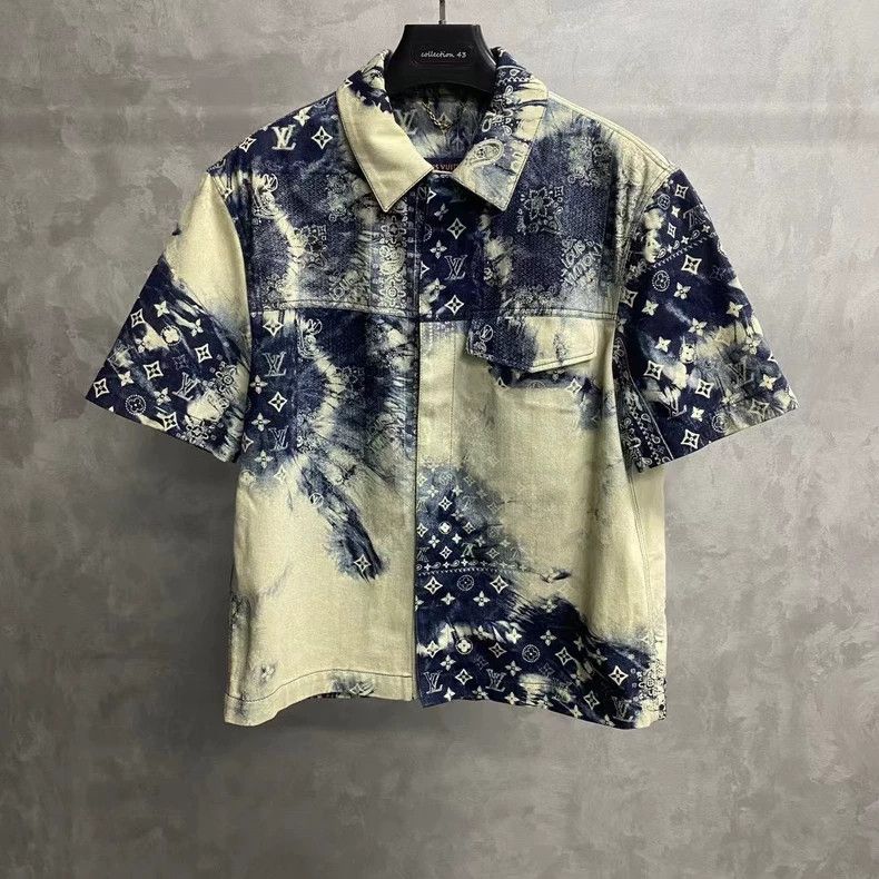 Louis Vuitton louis vuitton Blue cashew flower tie-dyed logo shirt with s Size US M / EU 48-50 / 2 - 1 Thumbnail
