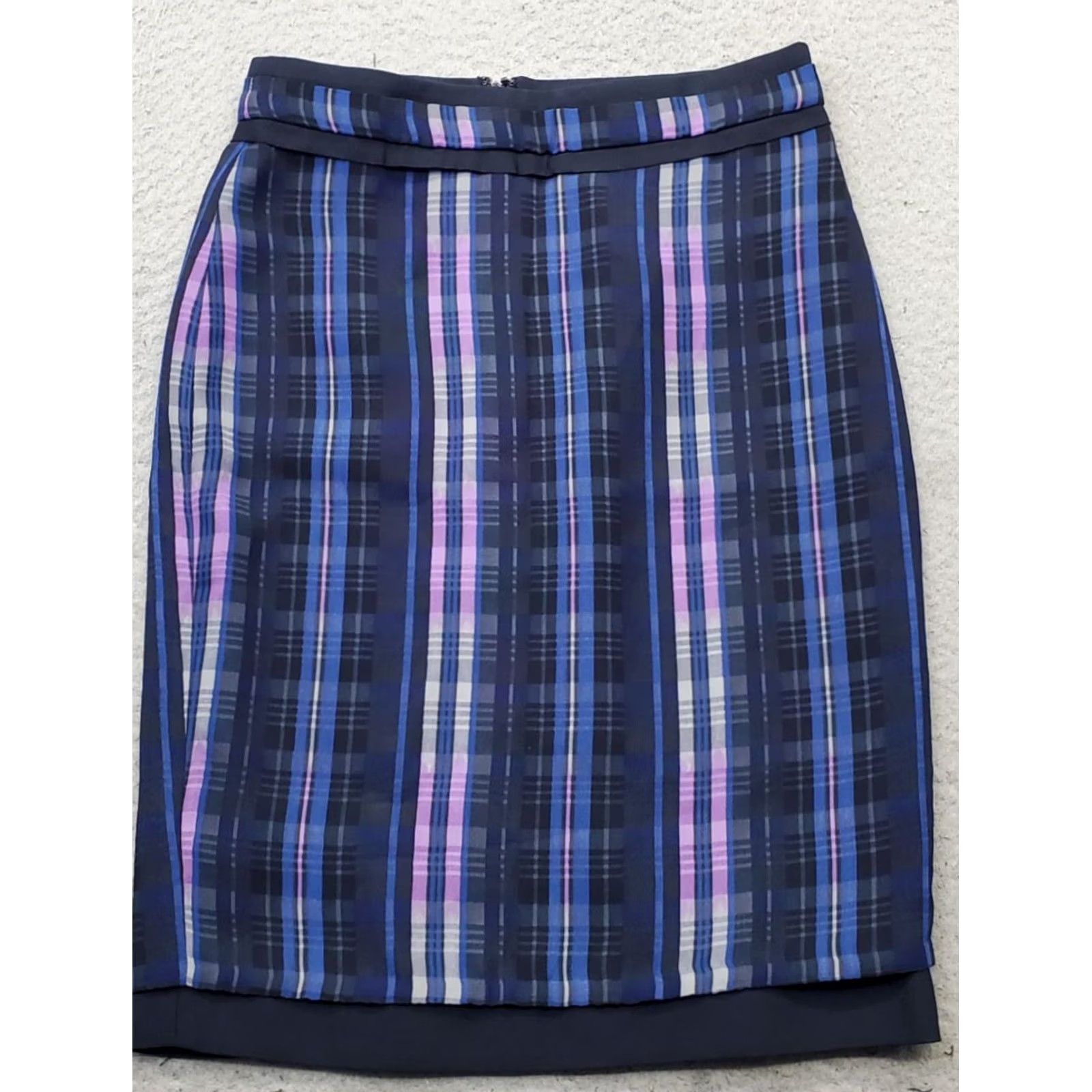 Banana Republic Banana Republic Skirt Womens Size 00P Multicolor Plaid Back Zip Straight & Pencil Short 21.5in 13.75in Pre-owned Mens? Size 24" / US 00 / IT 34 - 2 Thumbnail