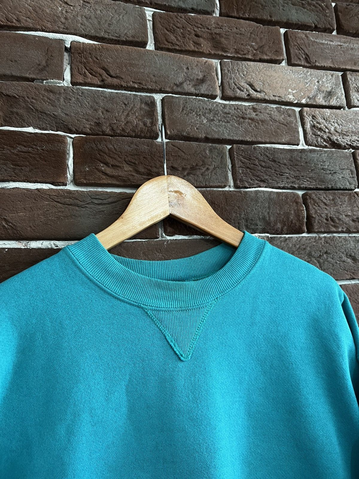 Hanes Rare 90s Vintage Turqoise Hanes XL Blank Crewneck Hype Grail Size US XL / EU 56 / 4 - 4 Thumbnail