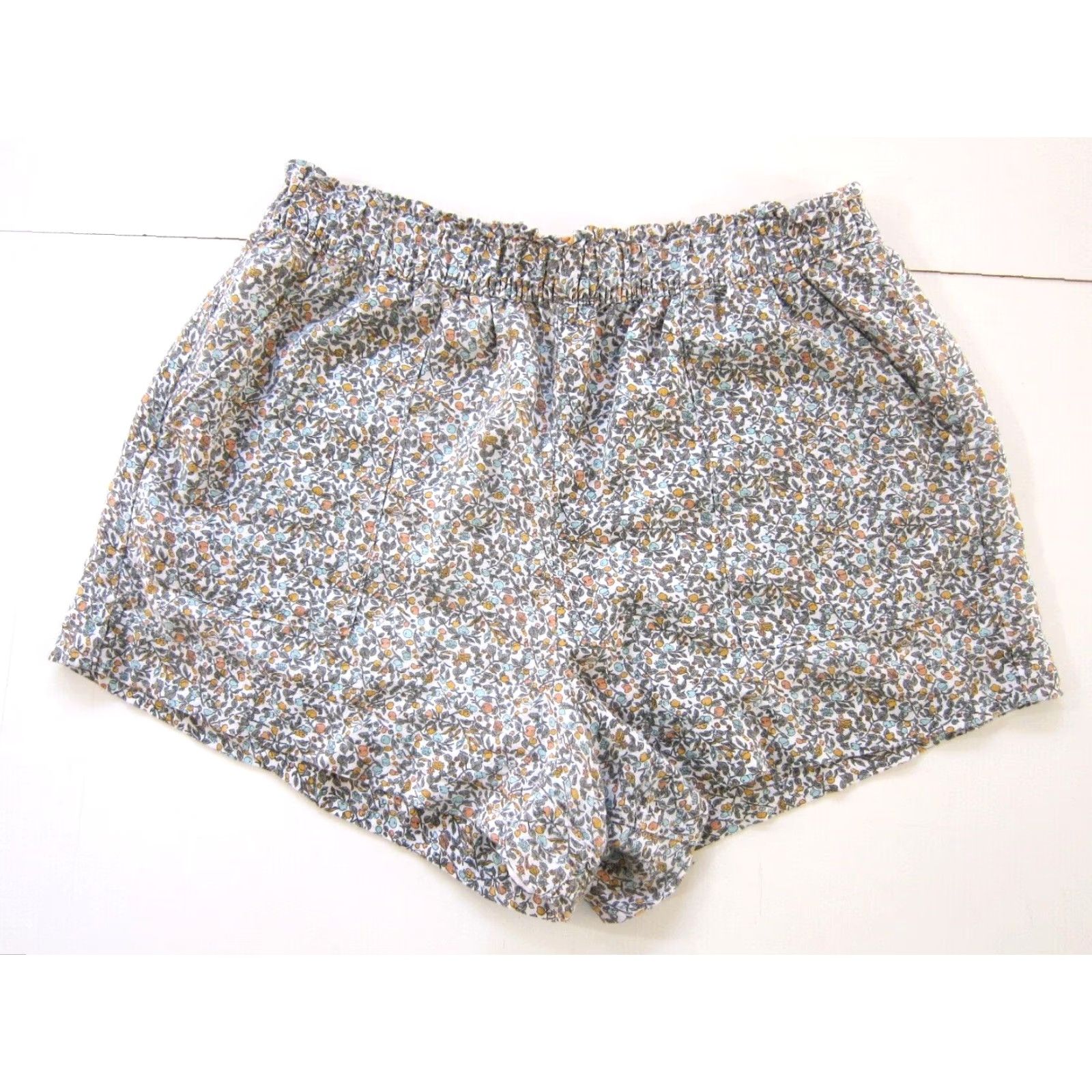 Abercrombie & Fitch Abercrombie & Fitch Linen Green Blue Fruit Floral Lined Pocket Chino Short Large Womens Parka Size 36" / US 14 / IT 50 - 2 Thumbnail