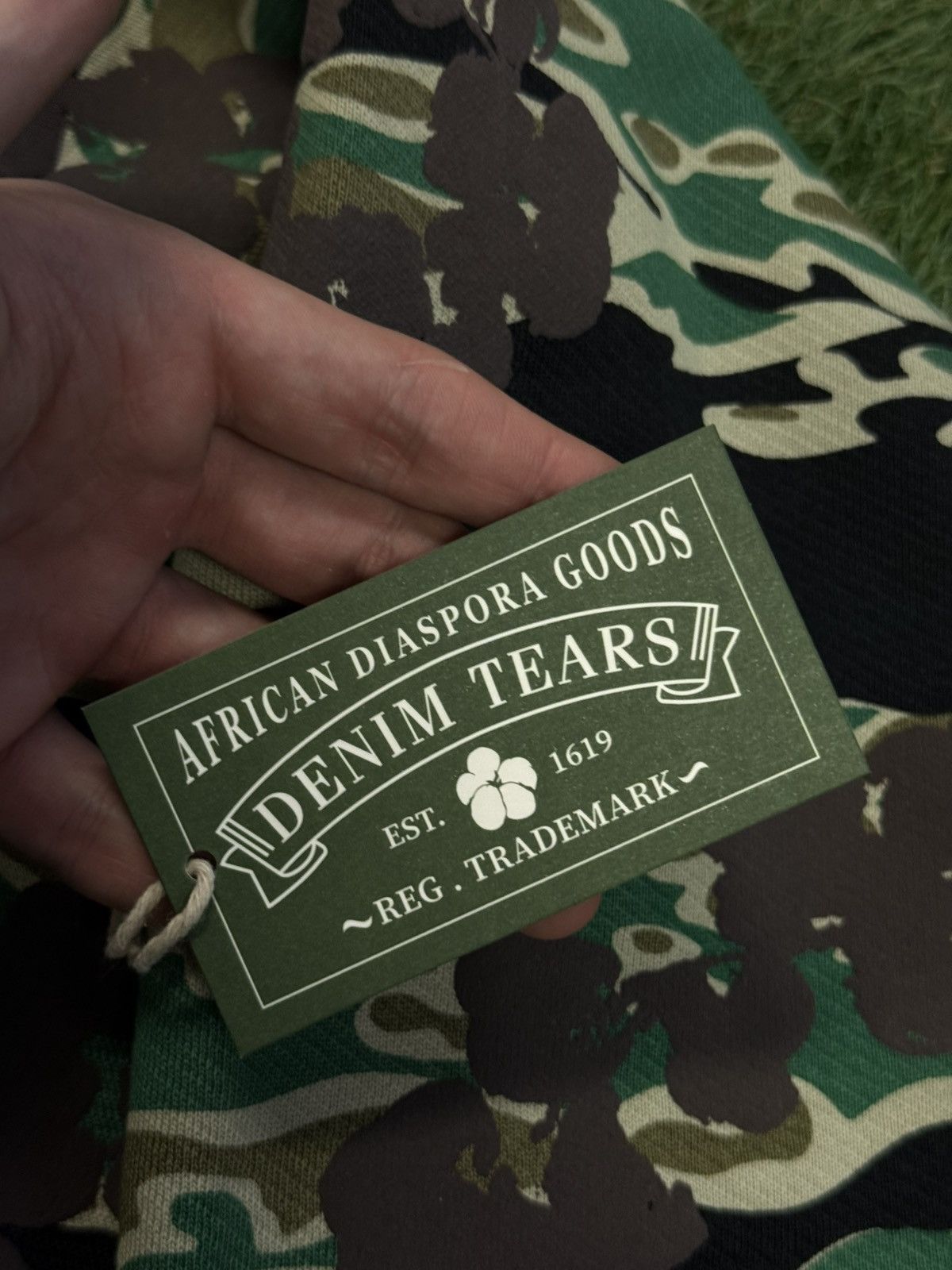 DENIM TEARS Denim Tears Cotton Wreath Hoodie Green Size Medium (NEW) Size US M / EU 48-50 / 2 - 7 Thumbnail