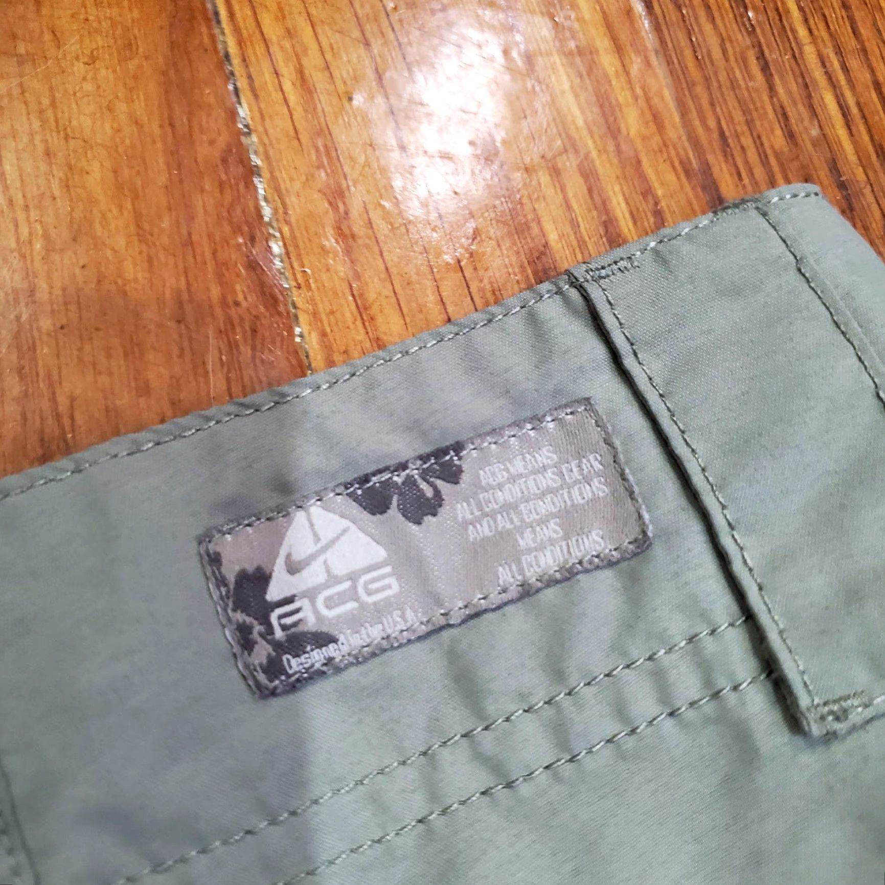 Nike **ACG Olive Green Womens Hiking Shorts Nike** User: **Nike Olive Green ACG Womens Hiking Shorts** Size 30" / US 8 / IT 44 - 3 Thumbnail