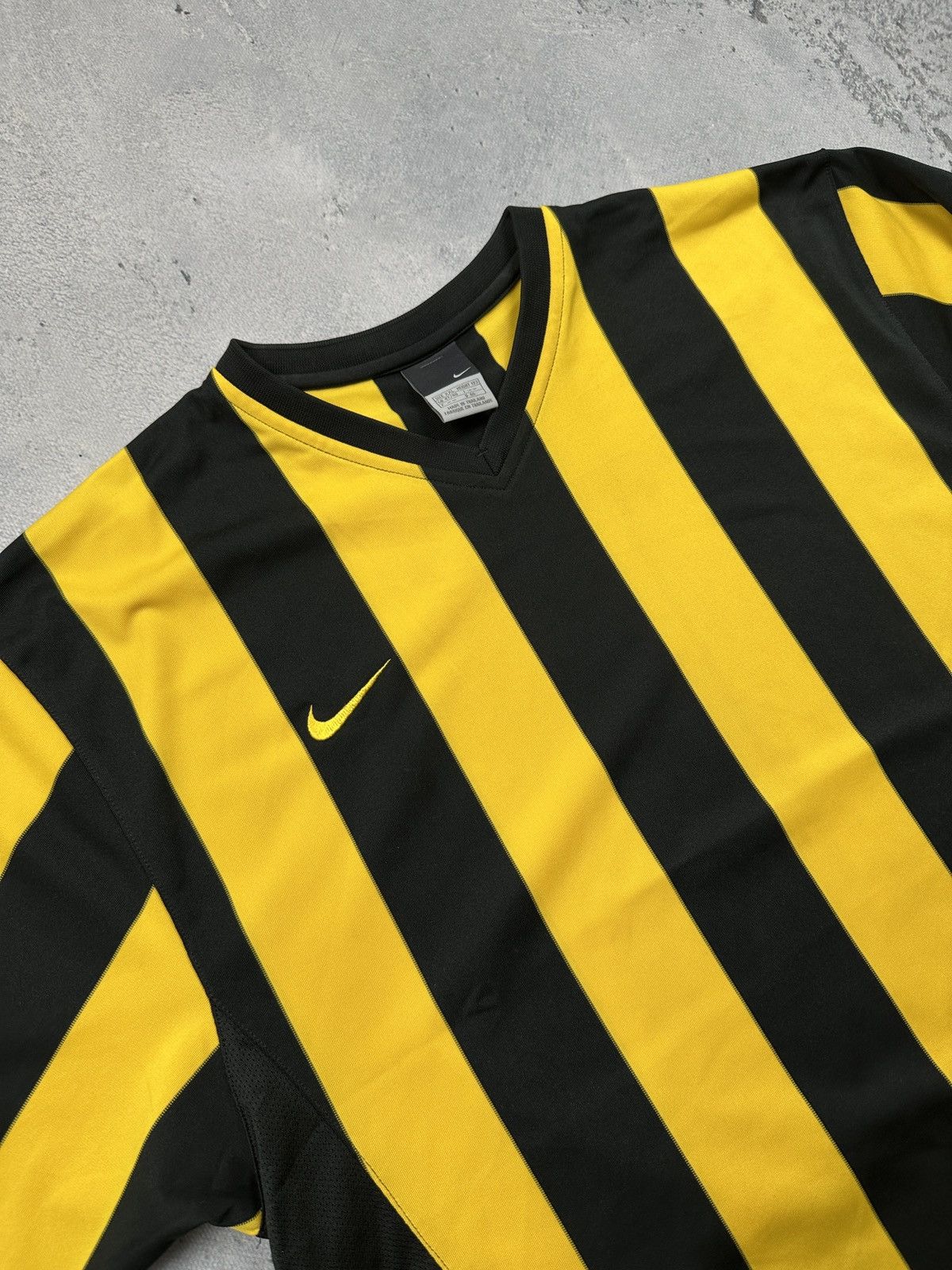 Nike Vintage Nike Striped Football Jersey Yellow Black XXL y2k Size US XXL / EU 58 / 5 - 6 Thumbnail