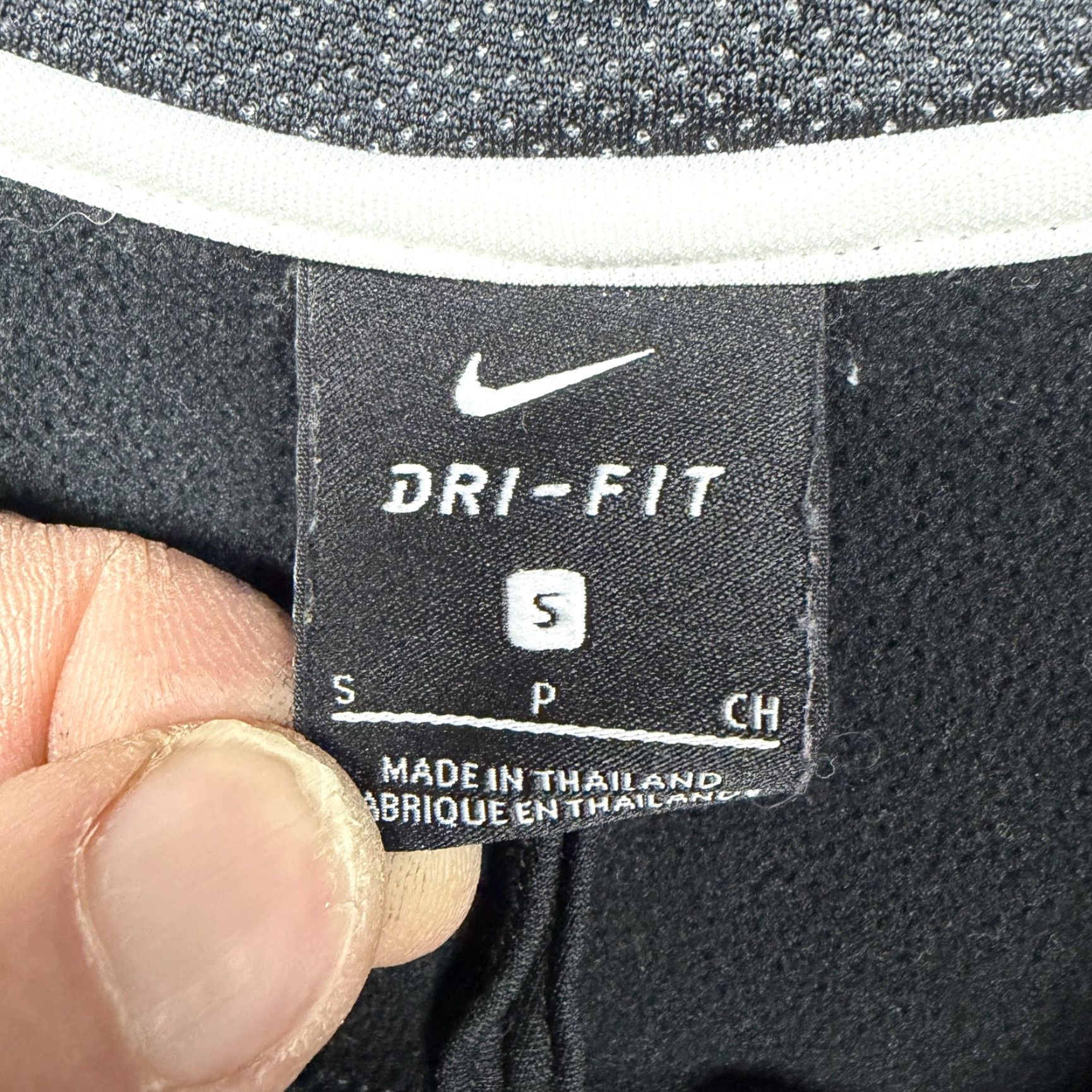 Nike Nike Dri-FIT Sweatshirt Mens Small Black 1/4 Zip Sporty Quick-Dry Training Shirt Size US S / EU 44-46 / 1 - 5 Thumbnail