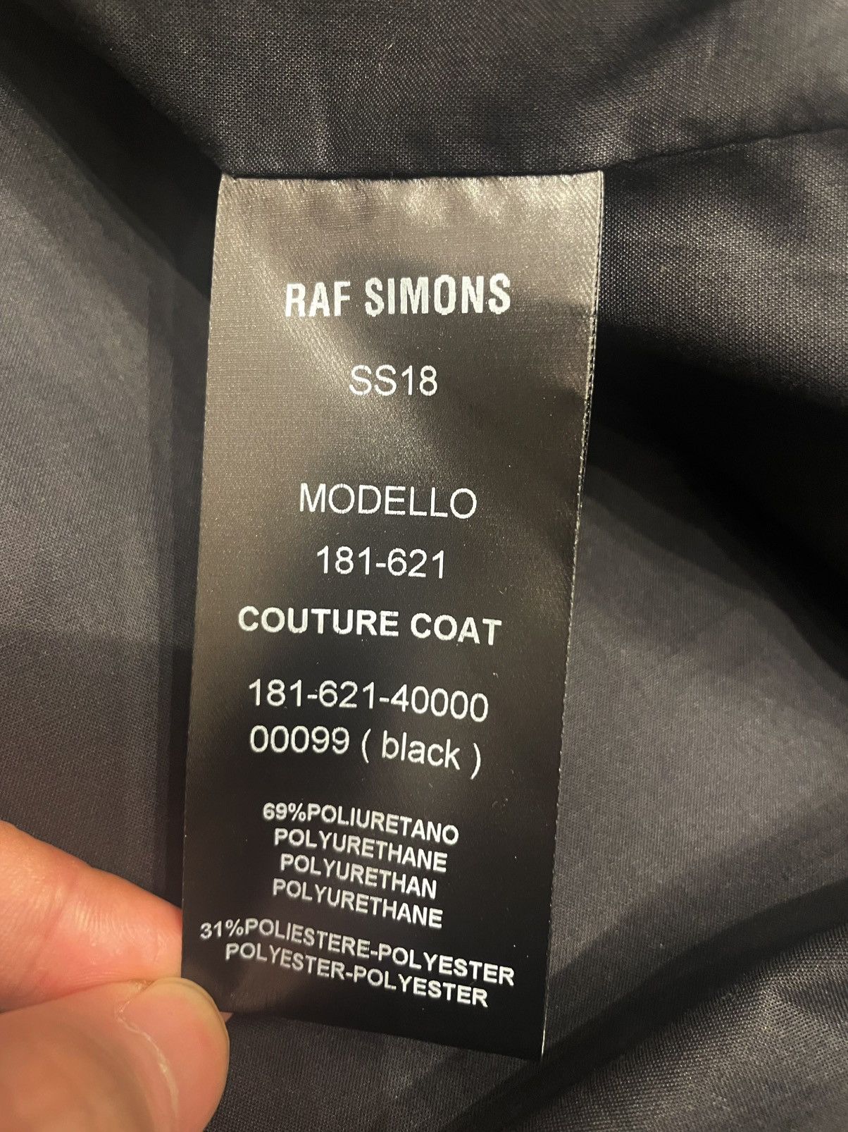 Raf Simons HOLYGRAIL BLADE RUNNER REPLICANT PATENT LEATHER COUTURE COAT Size US M / EU 48-50 / 2 - 12 Thumbnail